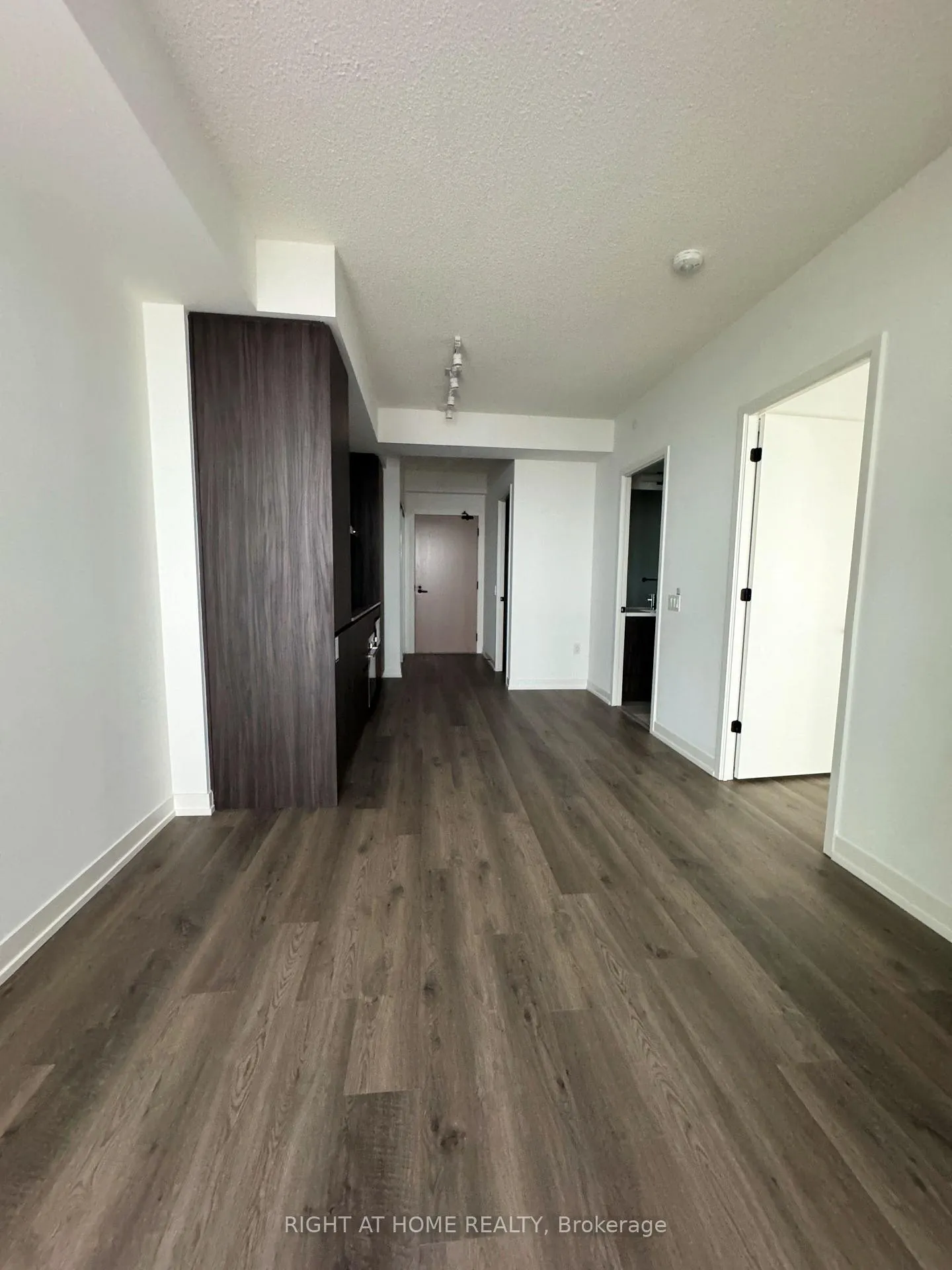 Photo 31 of Unit 3810, 8 Interchange Way, Vaughan, Vaughan Corporate Centre — HOMEH