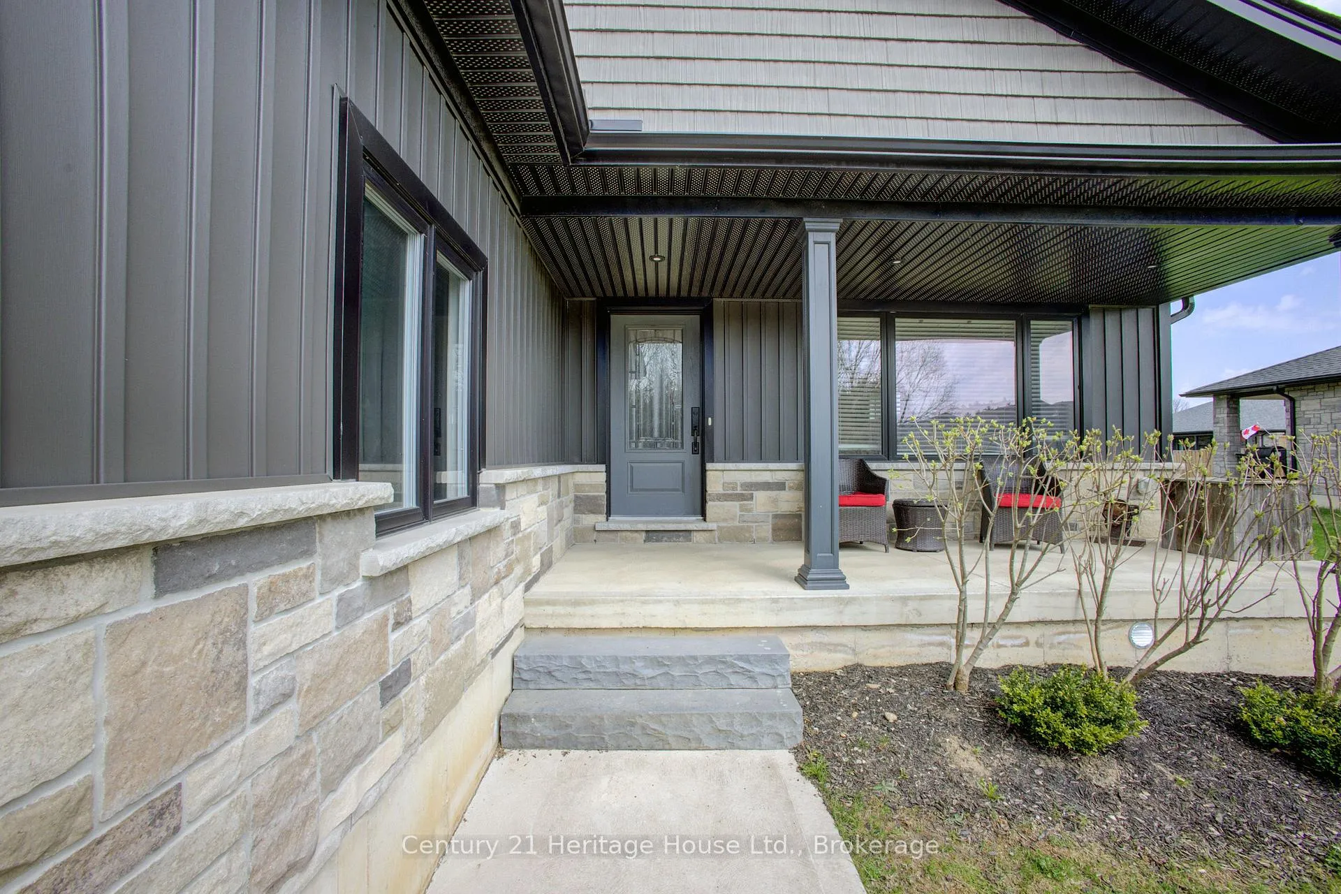 Photo 5 of 114 Jackson Street, West Grey — HOMEH