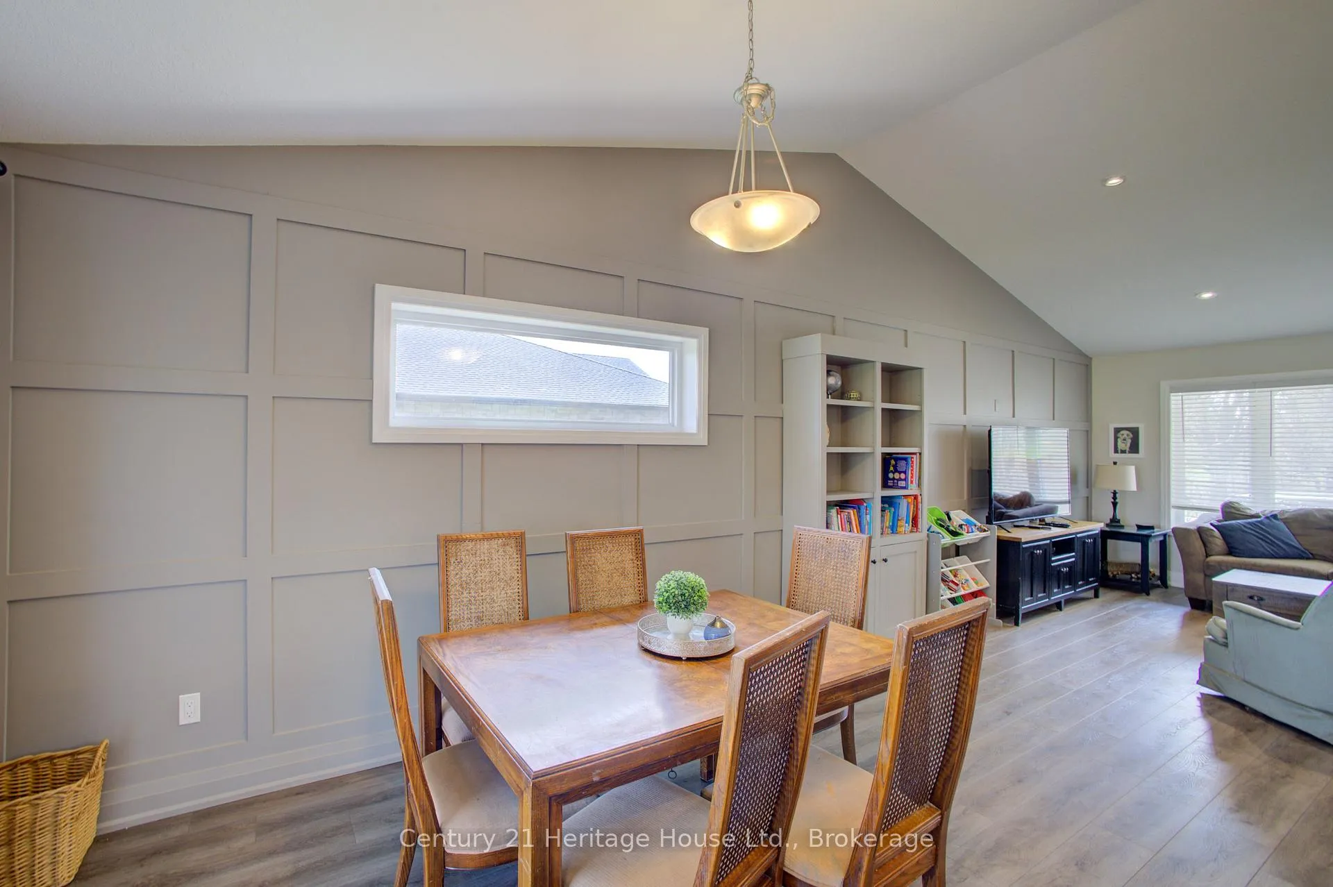 Photo 12 of 114 Jackson Street, West Grey — HOMEH