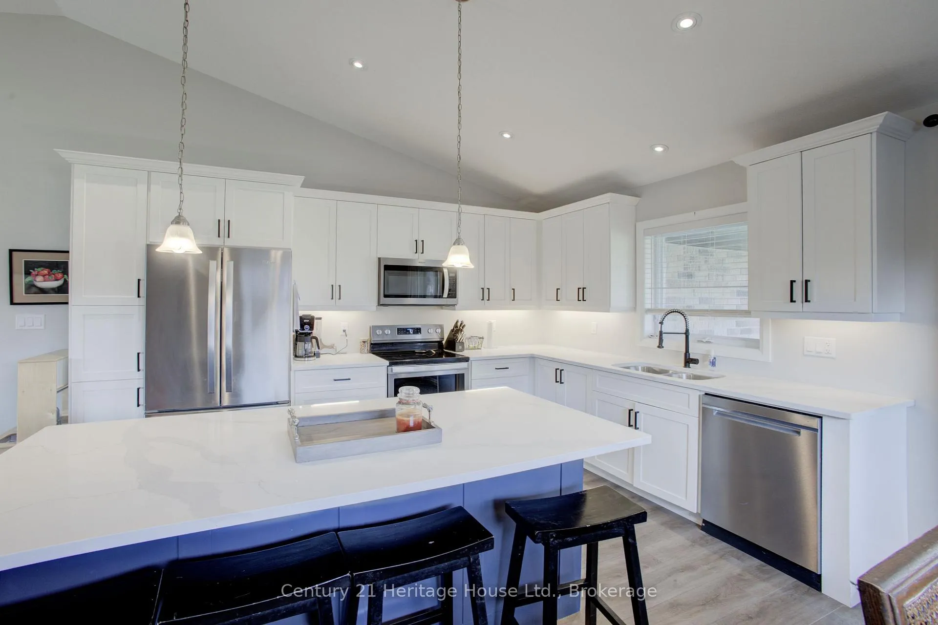 Photo 15 of 114 Jackson Street, West Grey — HOMEH