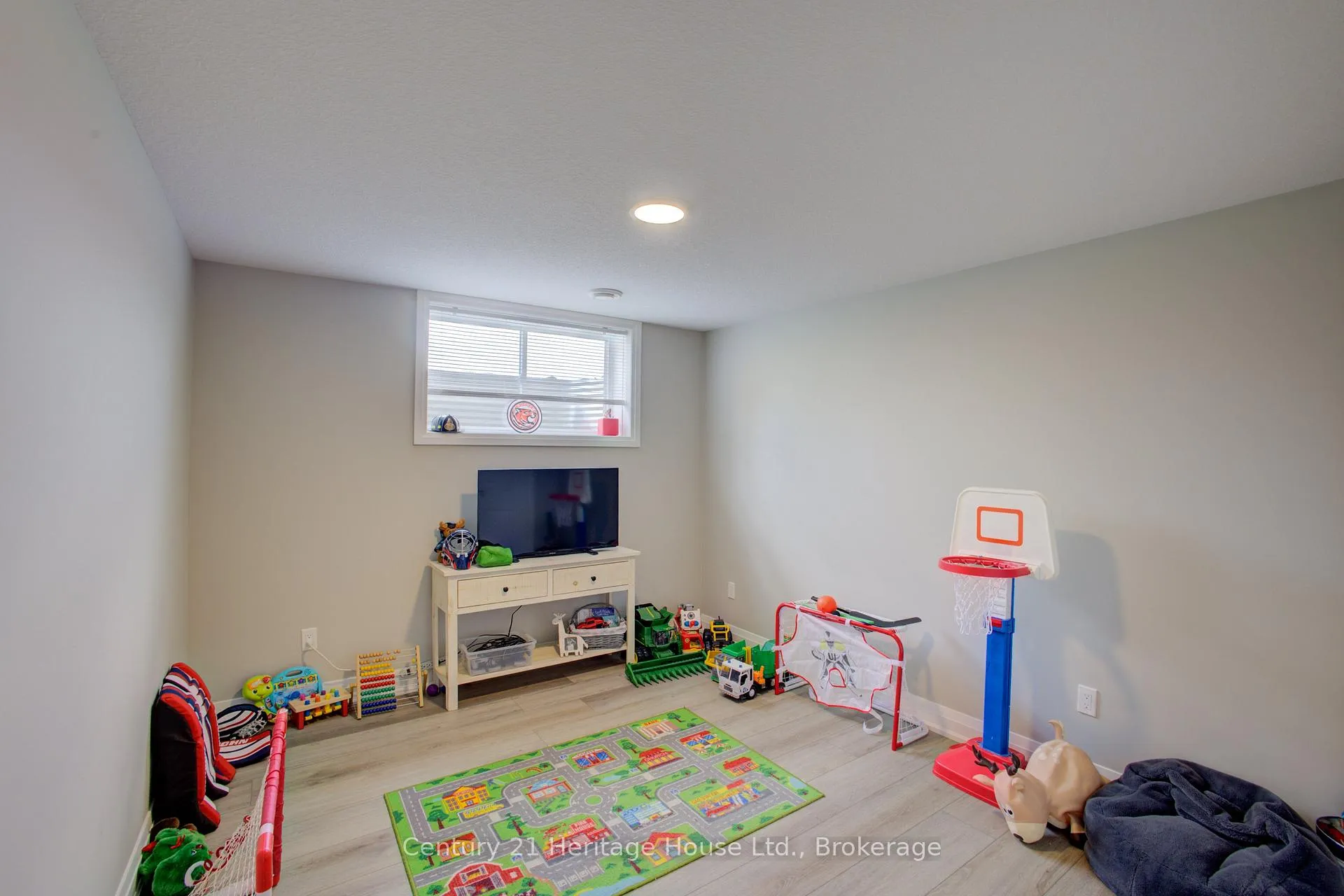 Photo 31 of 114 Jackson Street, West Grey — HOMEH