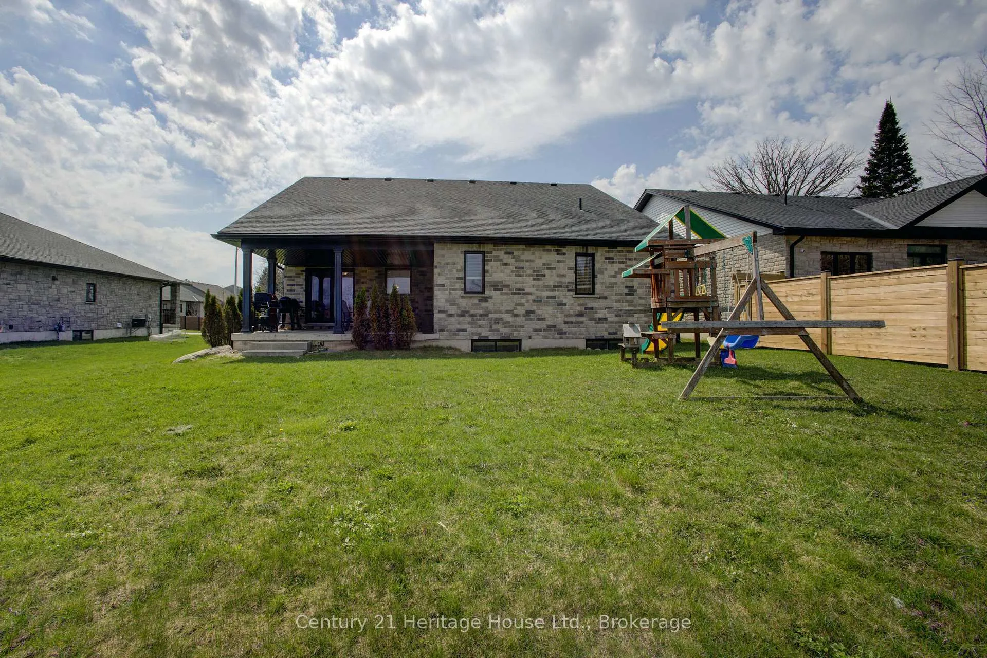 Photo 38 of 114 Jackson Street, West Grey — HOMEH