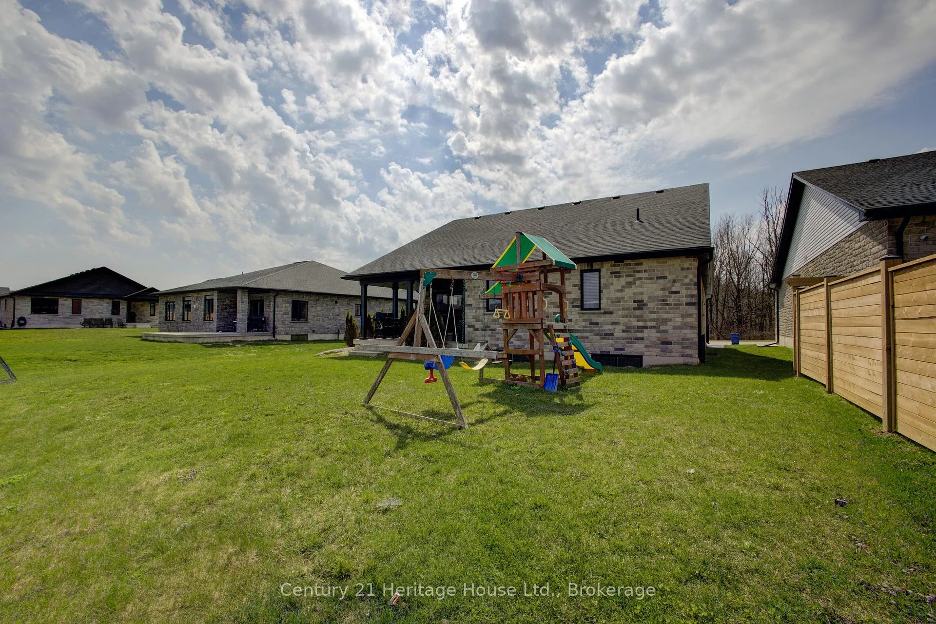 Photo 39 of 114 Jackson Street, West Grey — HOMEH