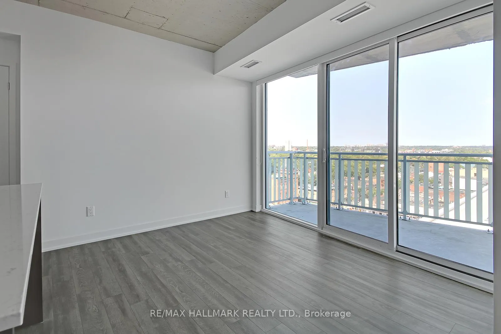 Photo 8 of Unit 1110, 45 Baseball Place, Toronto, South Riverdale — HOMEH