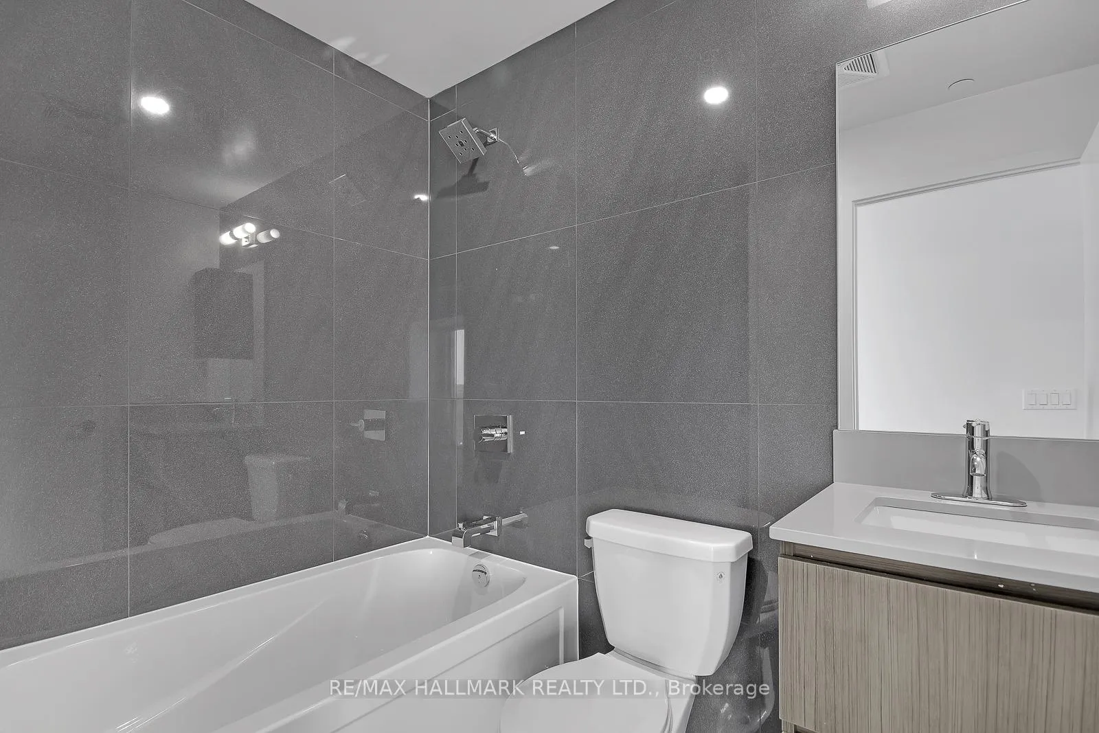 Photo 11 of Unit 1110, 45 Baseball Place, Toronto, South Riverdale — HOMEH