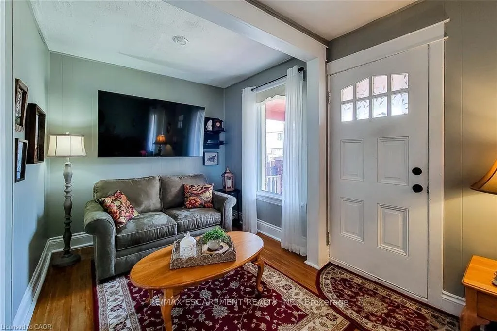 Photo 6 of 72 East 32nd Street, Hamilton, Raleigh — HOMEH