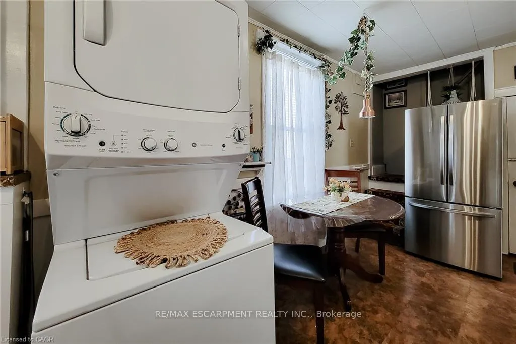 Photo 19 of 72 East 32nd Street, Hamilton, Raleigh — HOMEH