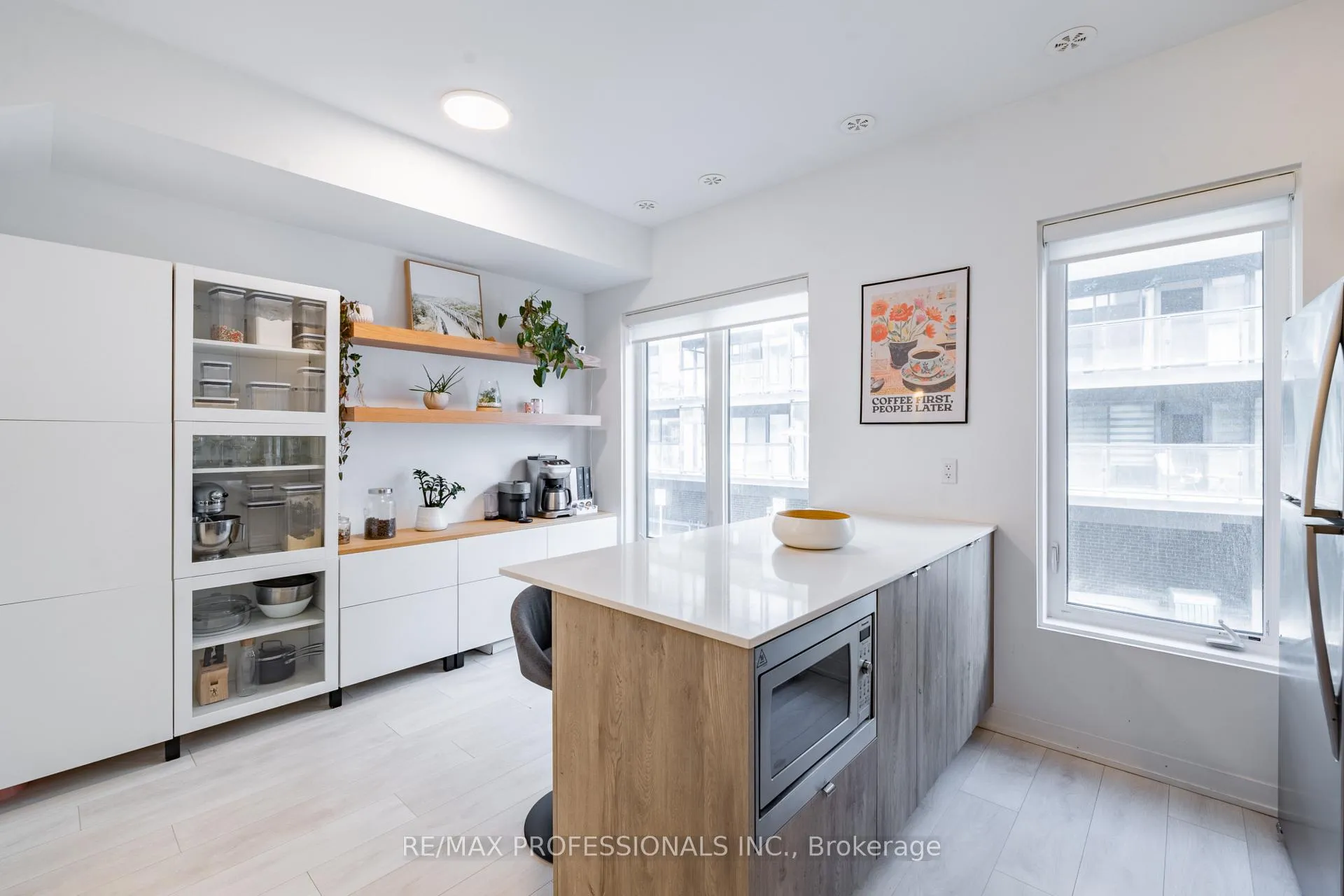 Photo 9 of Unit TH27, 1095 Cooke Boulevard, Burlington, LaSalle — HOMEH
