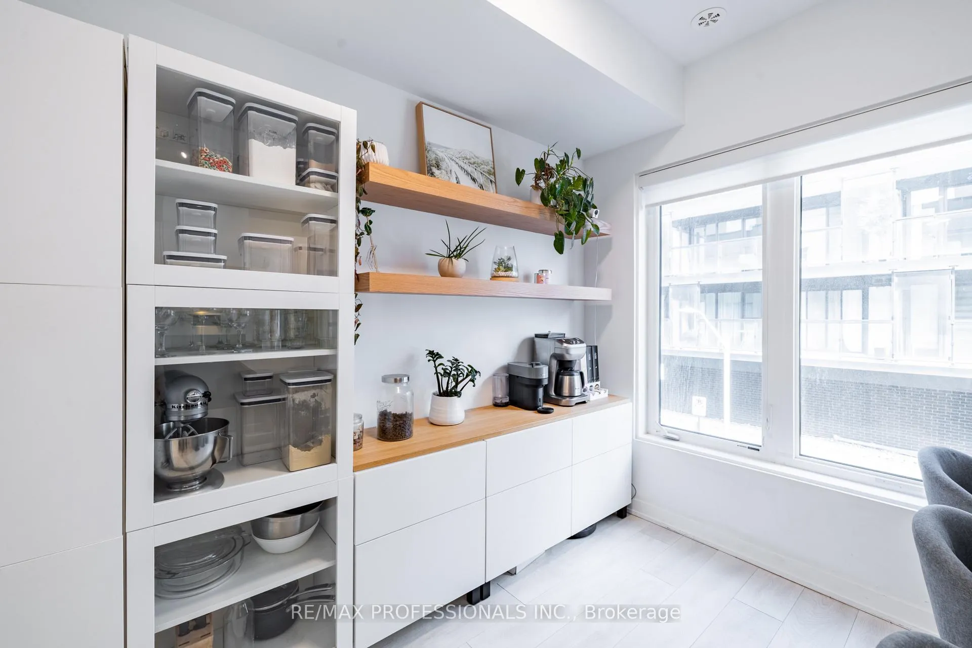 Photo 10 of Unit TH27, 1095 Cooke Boulevard, Burlington, LaSalle — HOMEH