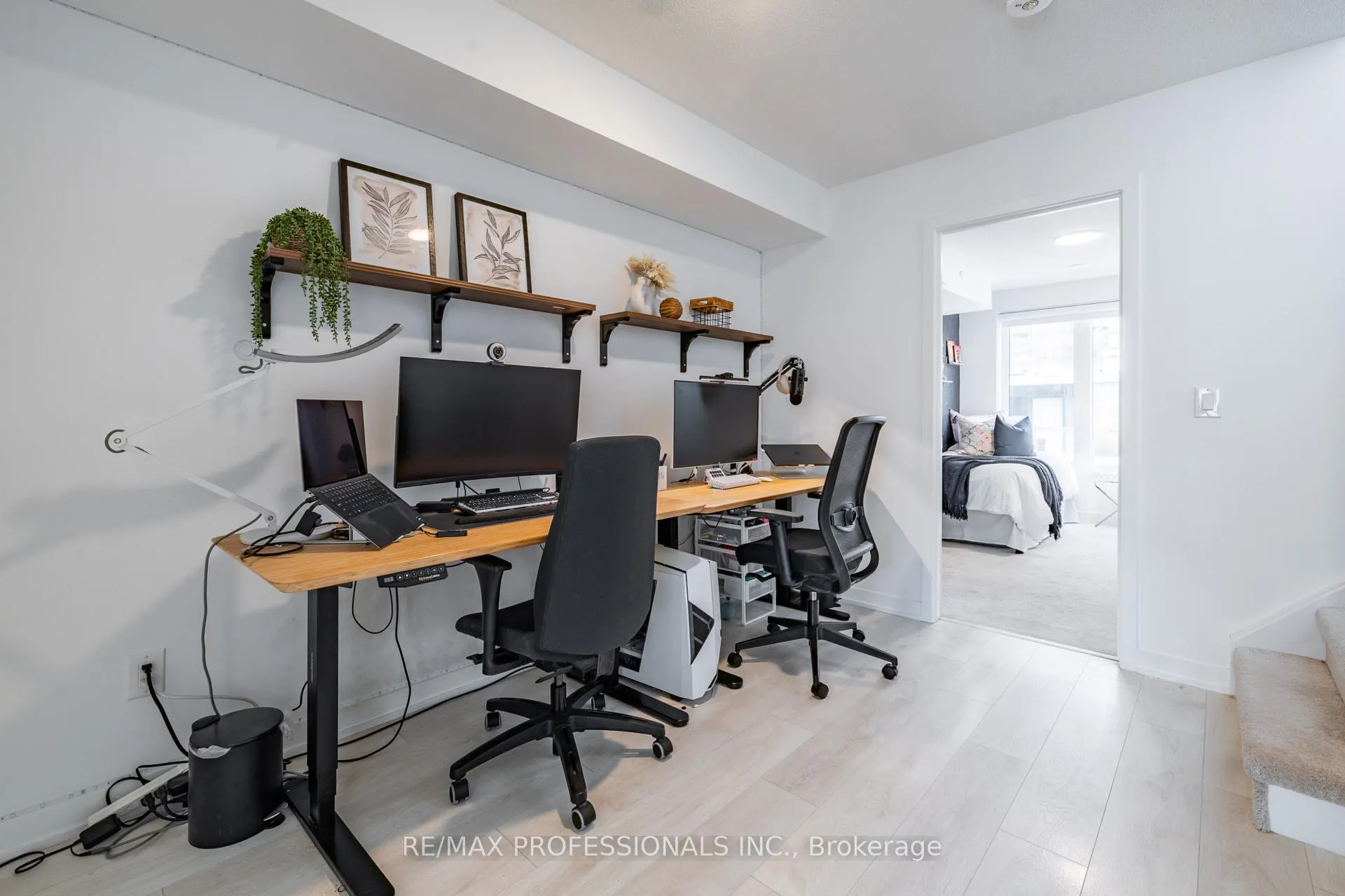 Photo 17 of Unit TH27, 1095 Cooke Boulevard, Burlington, LaSalle — HOMEH