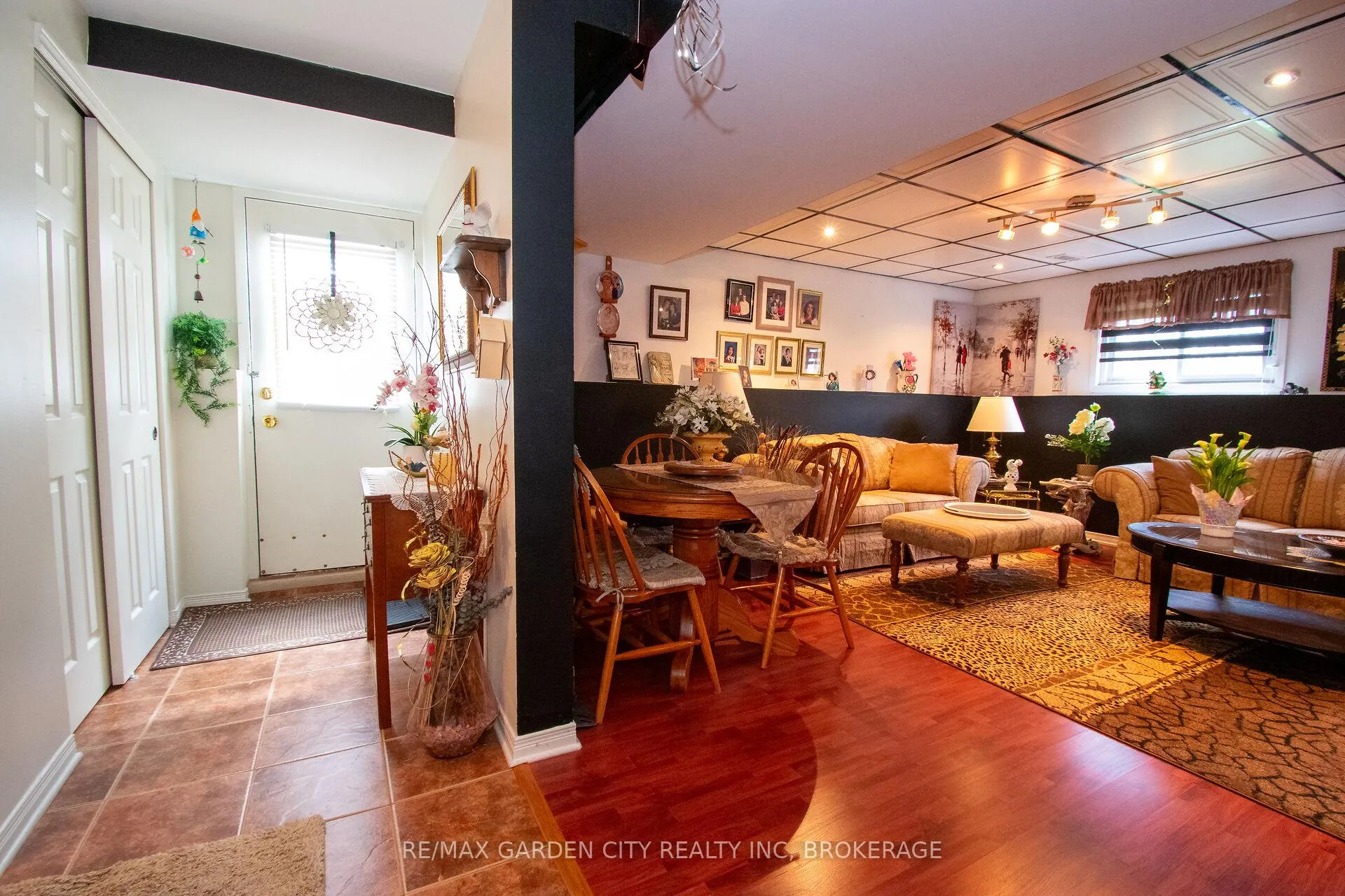Photo 24 of 56 Terrace Avenue, Welland, Broadway — HOMEH