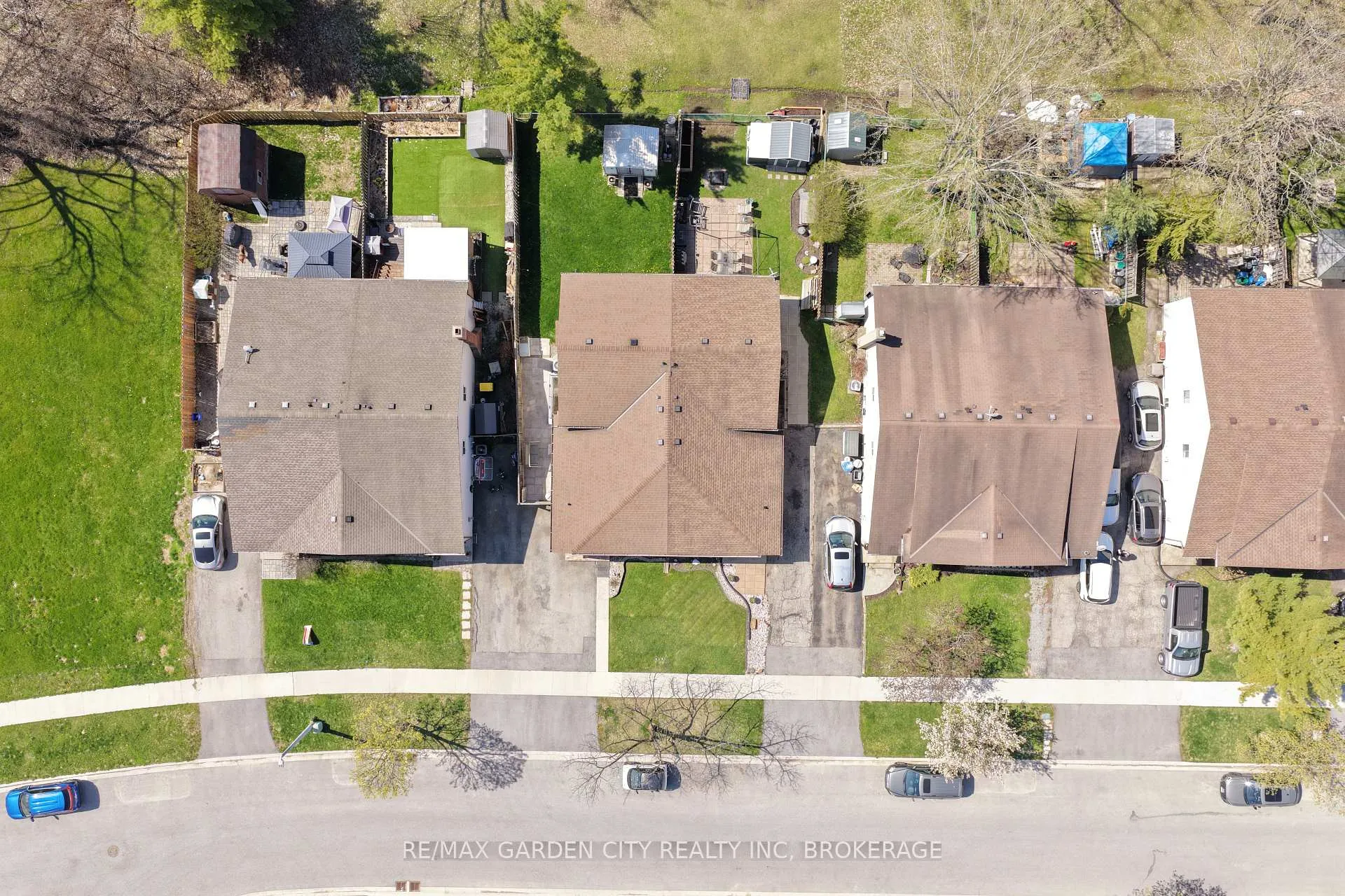 Photo 44 of 56 Terrace Avenue, Welland, Broadway — HOMEH