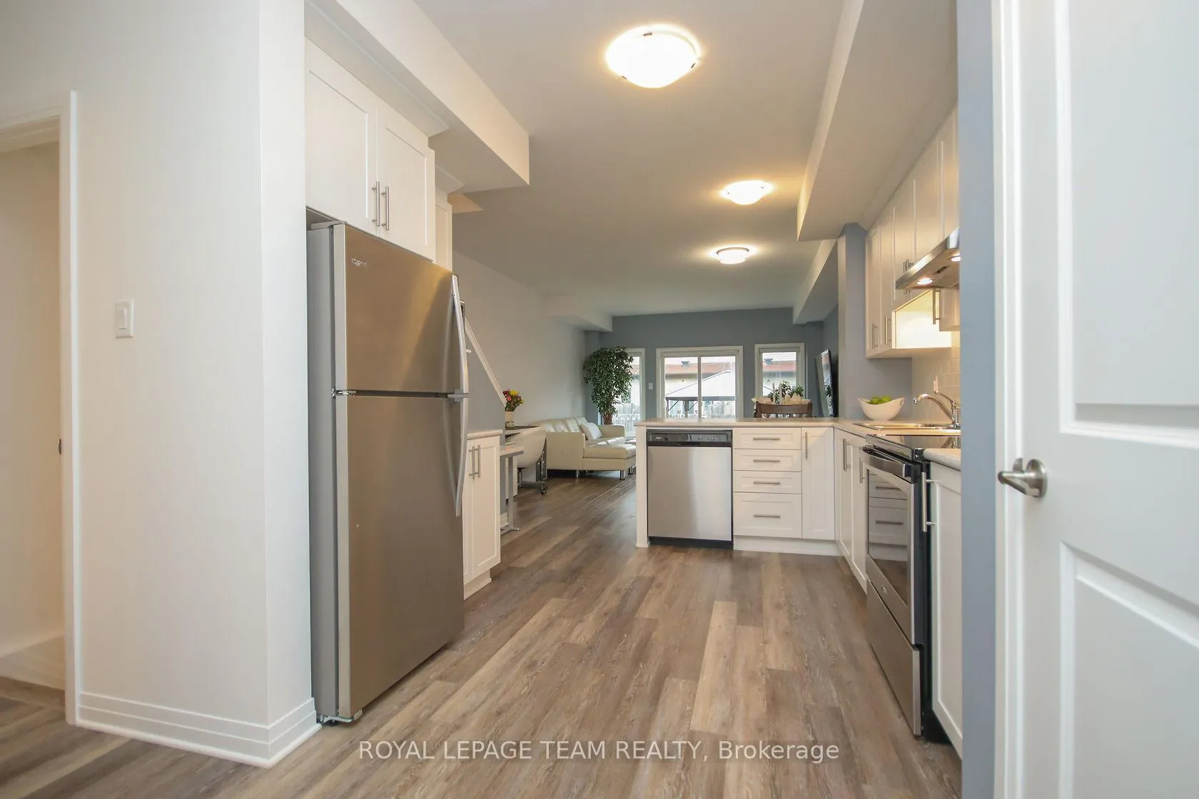 Photo 9 of 38 Mona Mcbride Drive, Arnprior — HOMEH