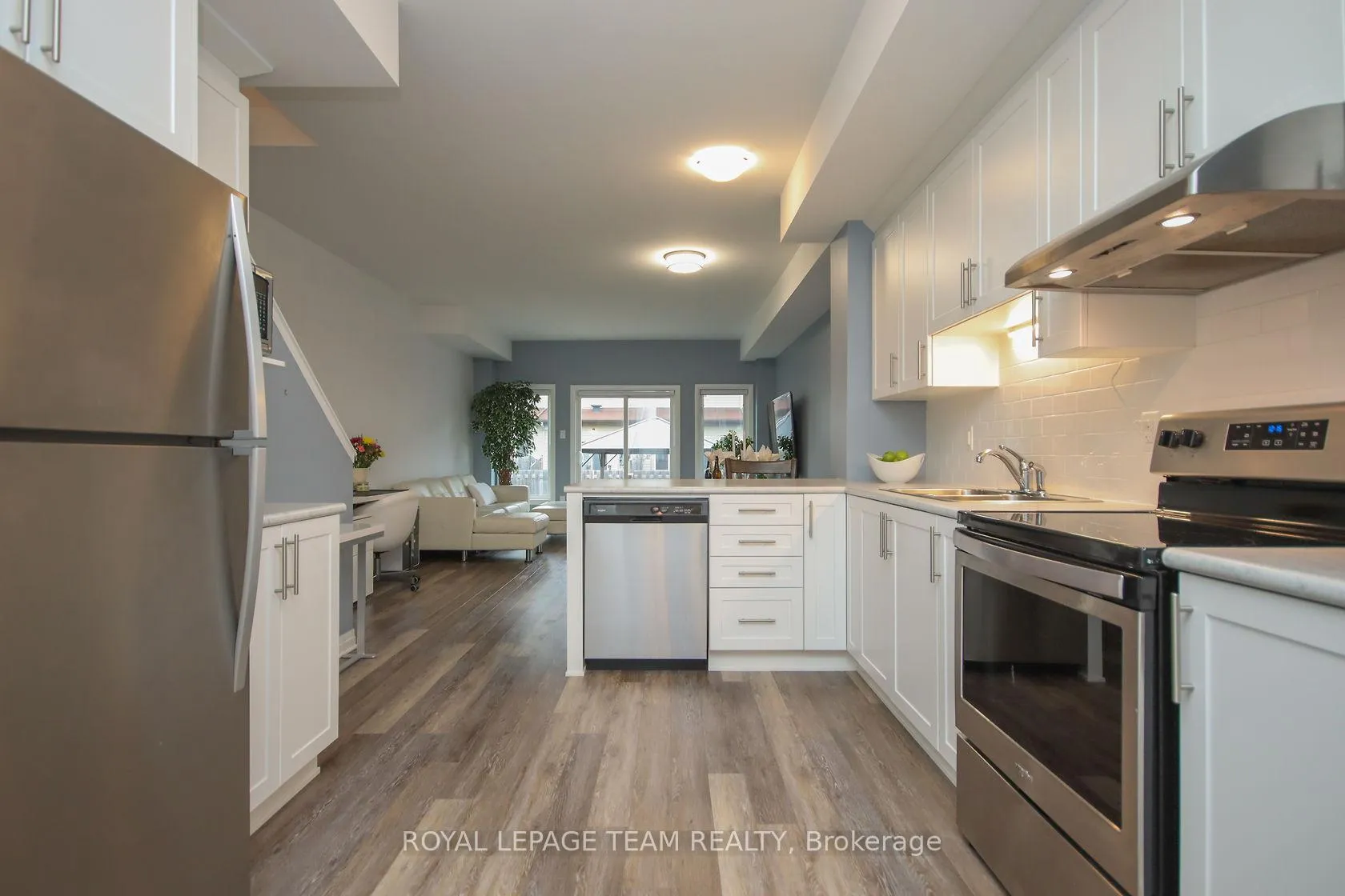 Photo 10 of 38 Mona Mcbride Drive, Arnprior — HOMEH