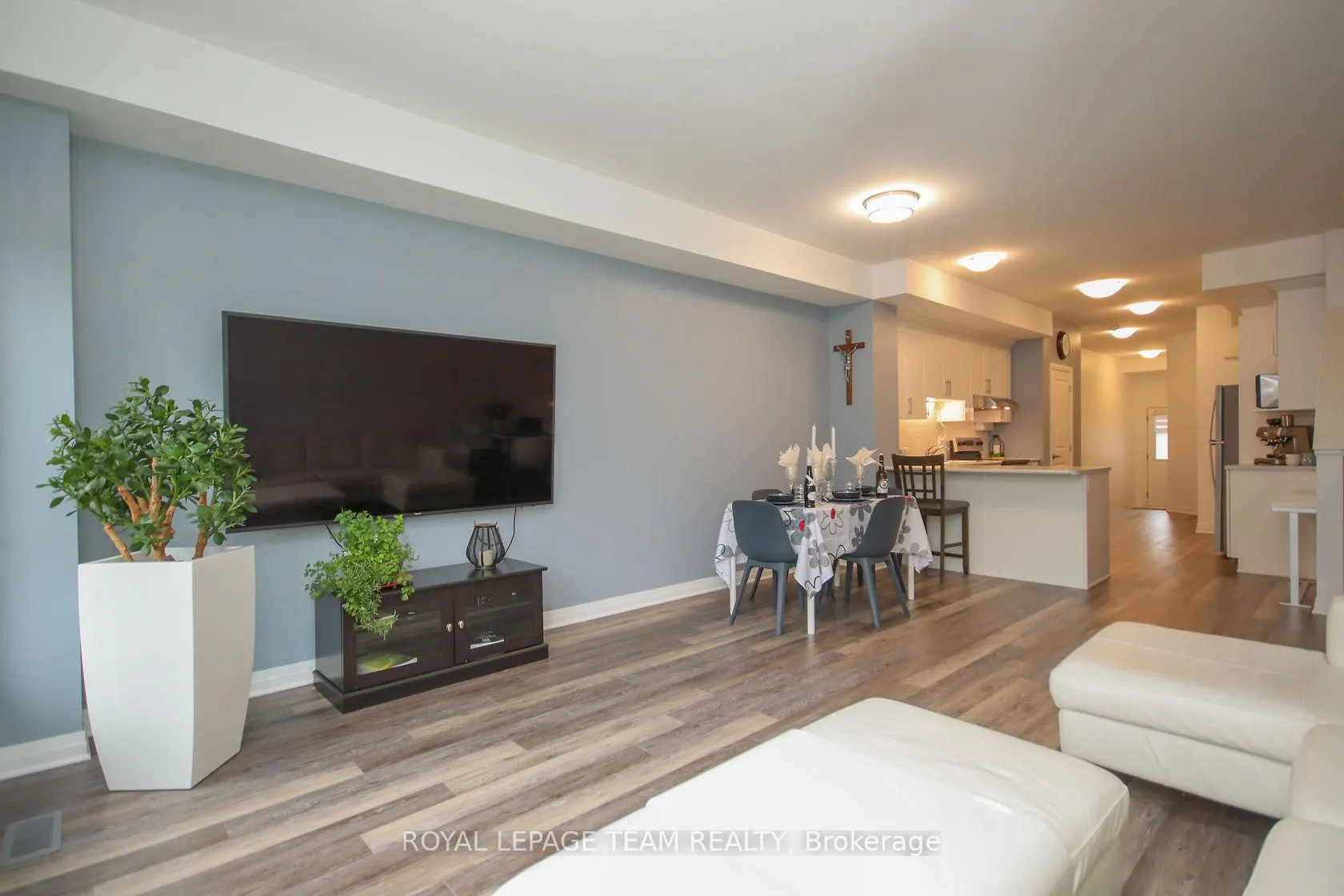 Photo 18 of 38 Mona Mcbride Drive, Arnprior — HOMEH