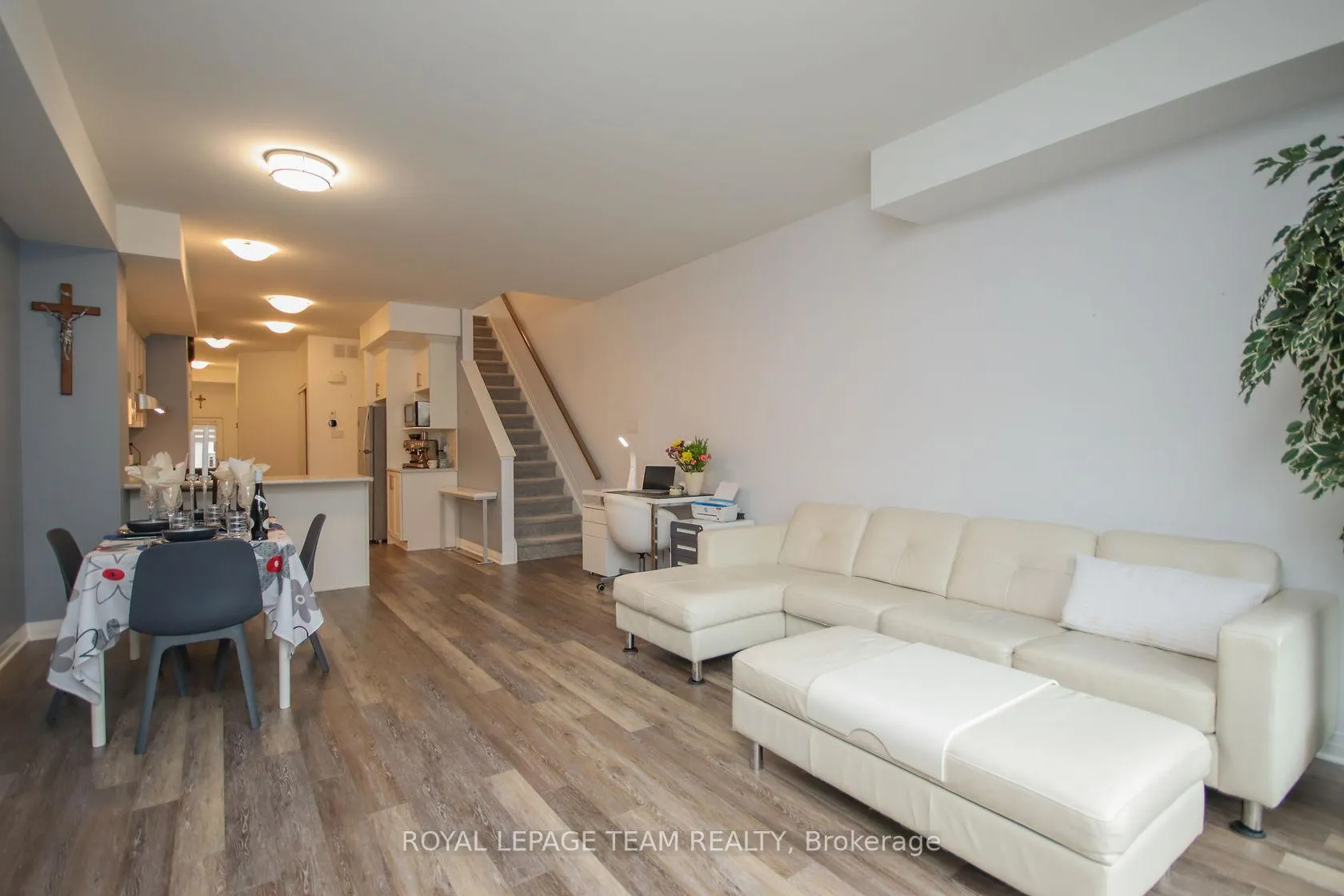 Photo 19 of 38 Mona Mcbride Drive, Arnprior — HOMEH