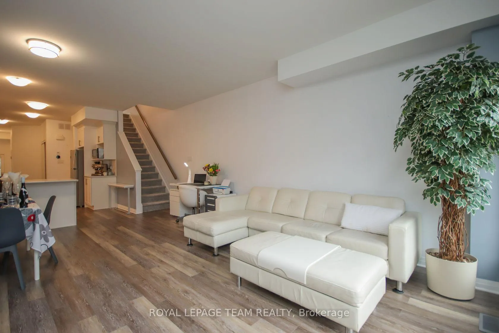 Photo 20 of 38 Mona Mcbride Drive, Arnprior — HOMEH