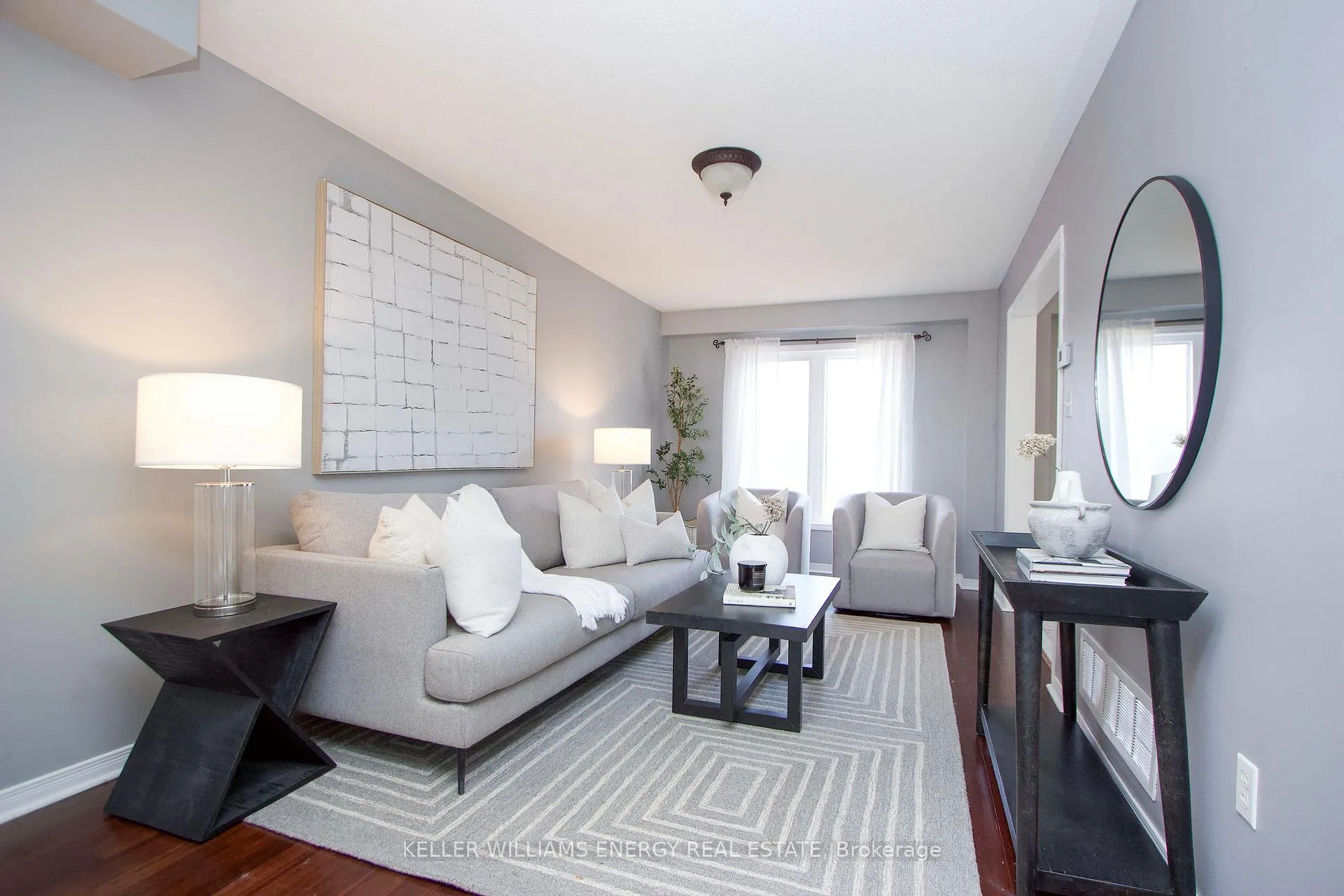 Photo 7 of 38 Hutton Place, Clarington, Bowmanville — HOMEH