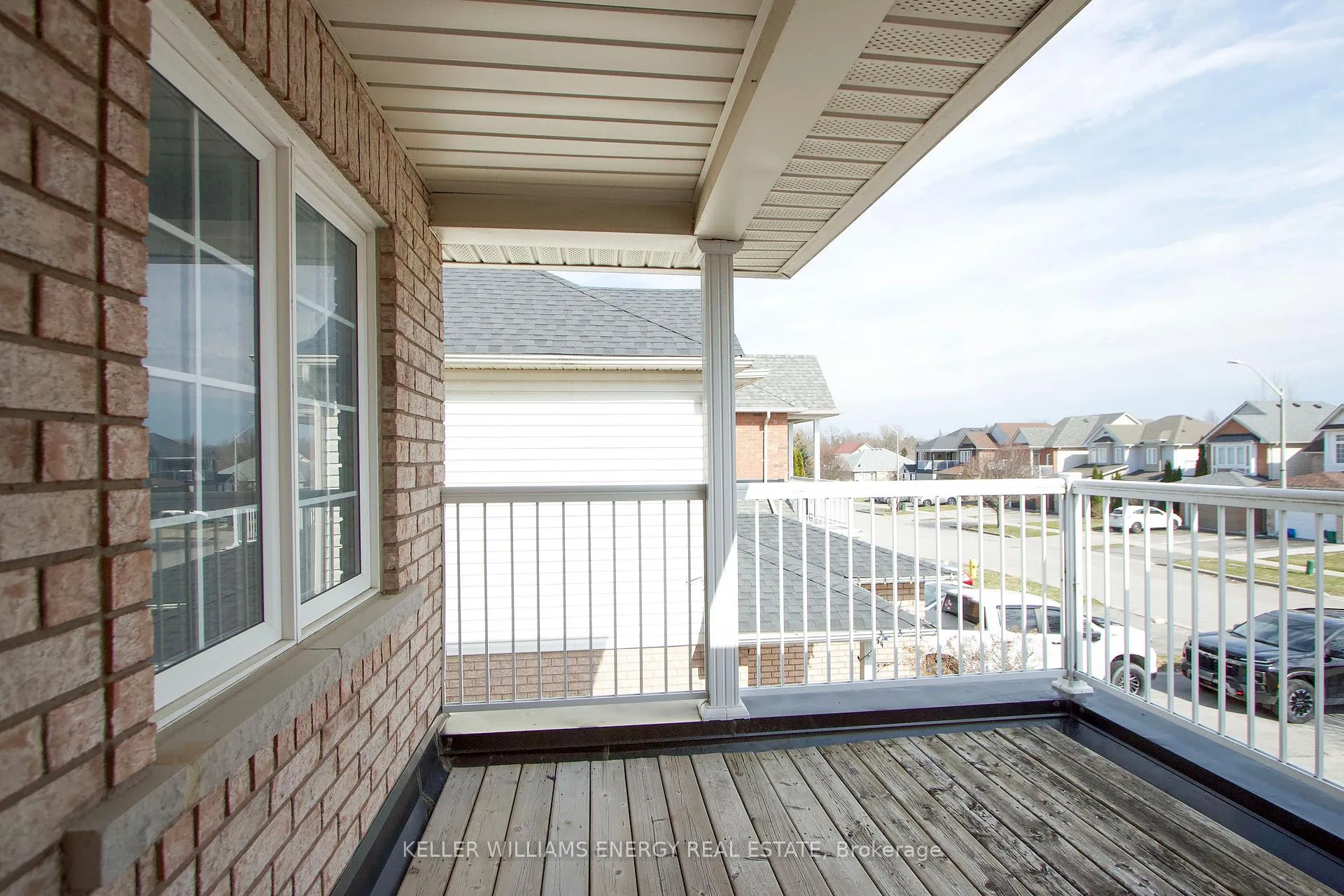 Photo 20 of 38 Hutton Place, Clarington, Bowmanville — HOMEH