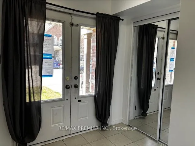 Photo 2 of 9 Daylight Street, Brampton, Northwest Brampton — HOMEH