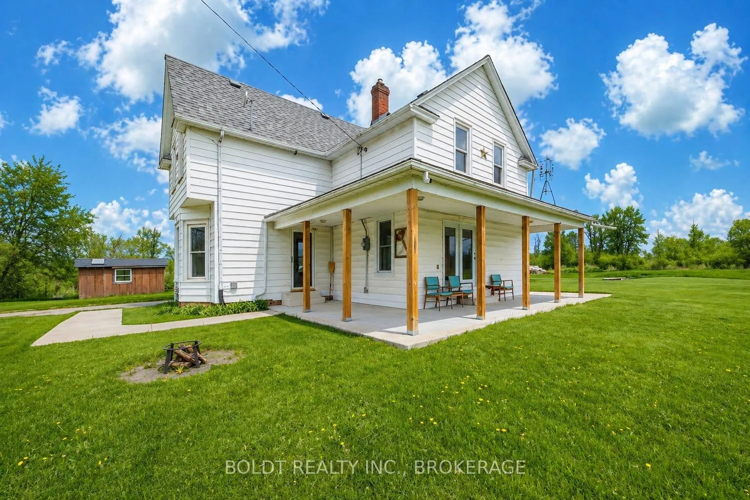 Photo 2 of 9694 Willoughby Drive, Niagara Falls, Lyons Creek — HOMEH