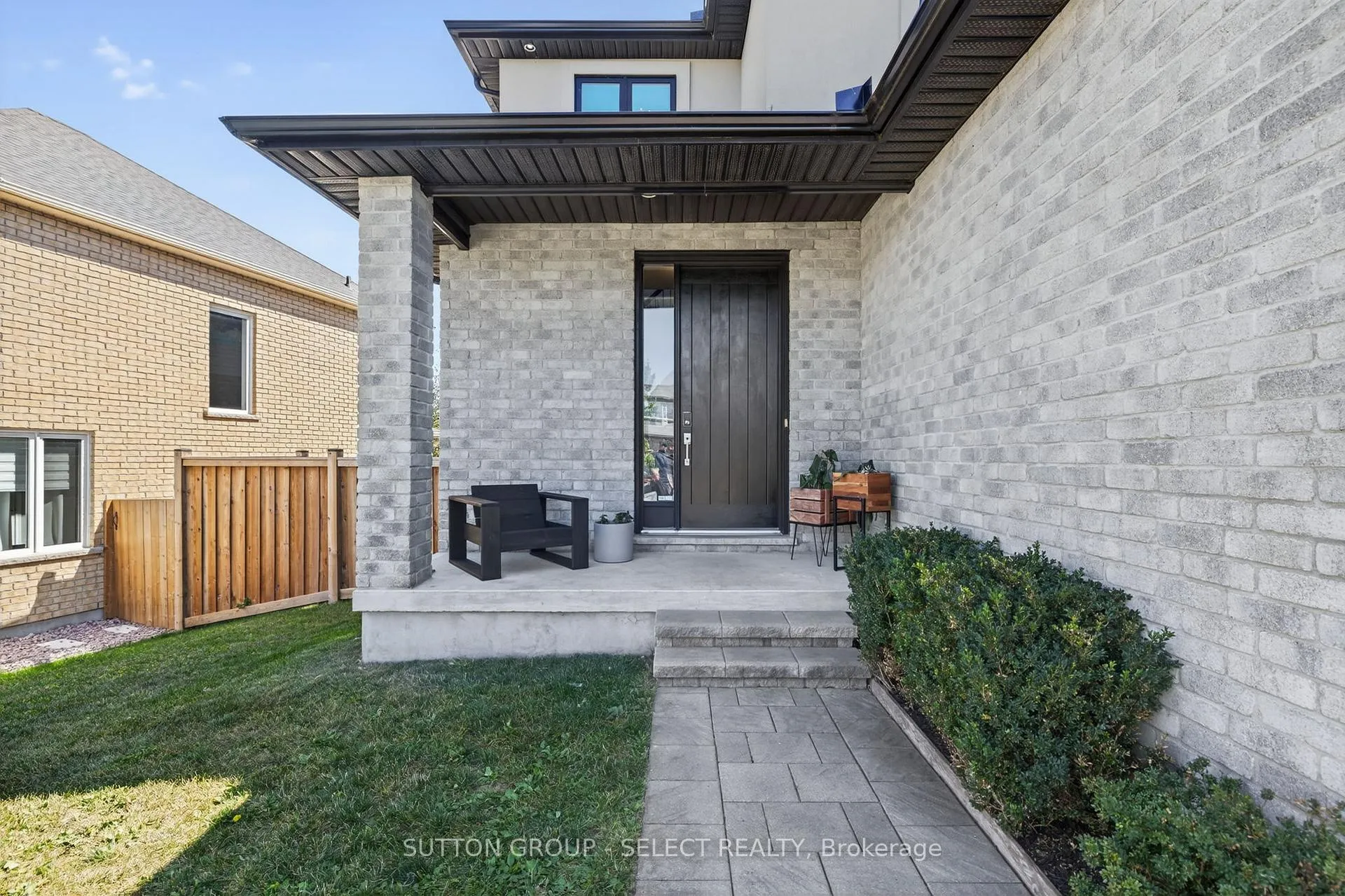Photo 2 of 1879 Couldridge Way, London, North S — HOMEH