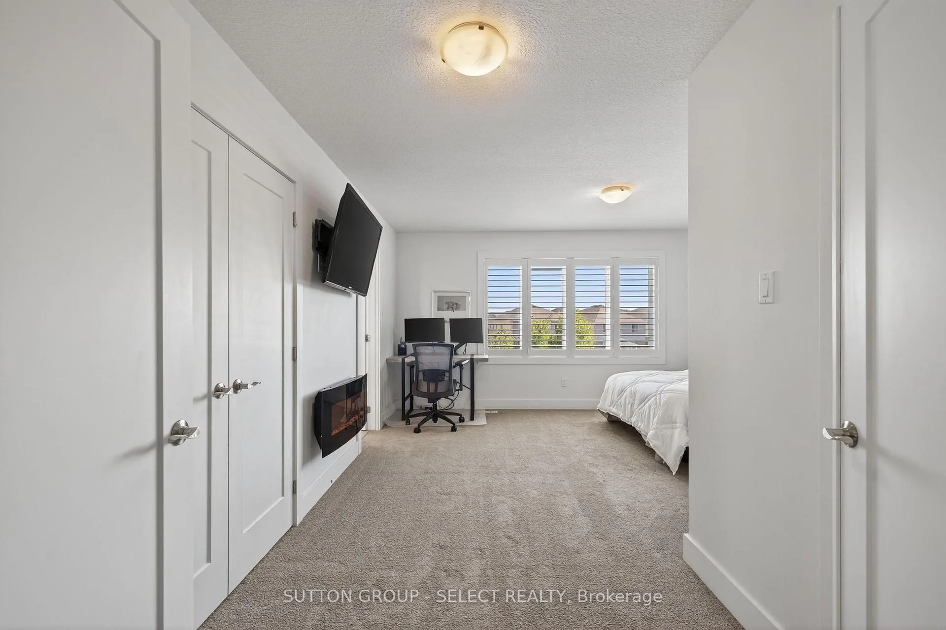 Photo 21 of 1879 Couldridge Way, London, North S — HOMEH