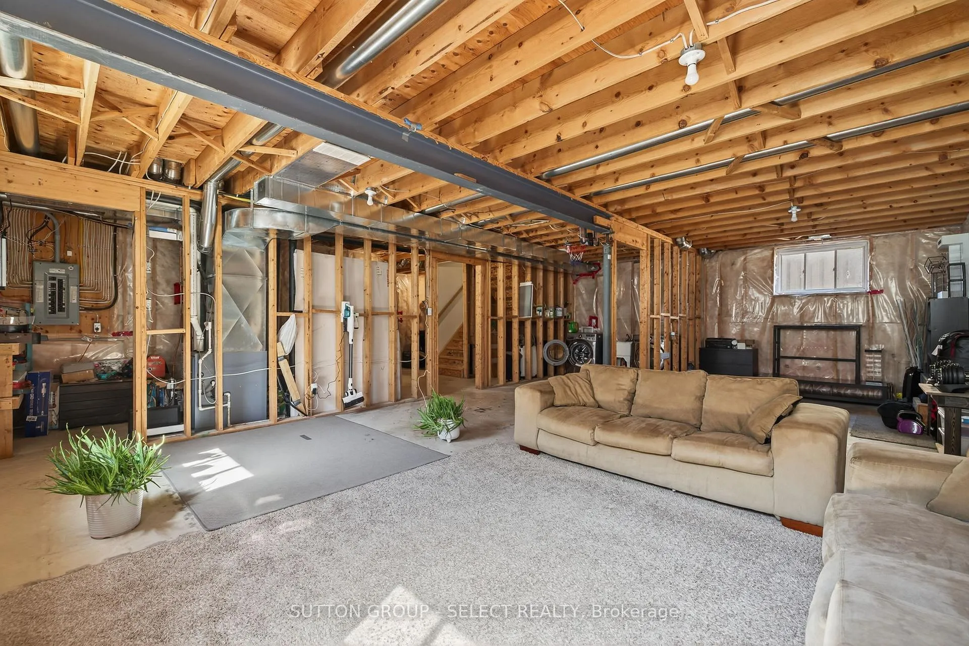 Photo 33 of 1879 Couldridge Way, London, North S — HOMEH