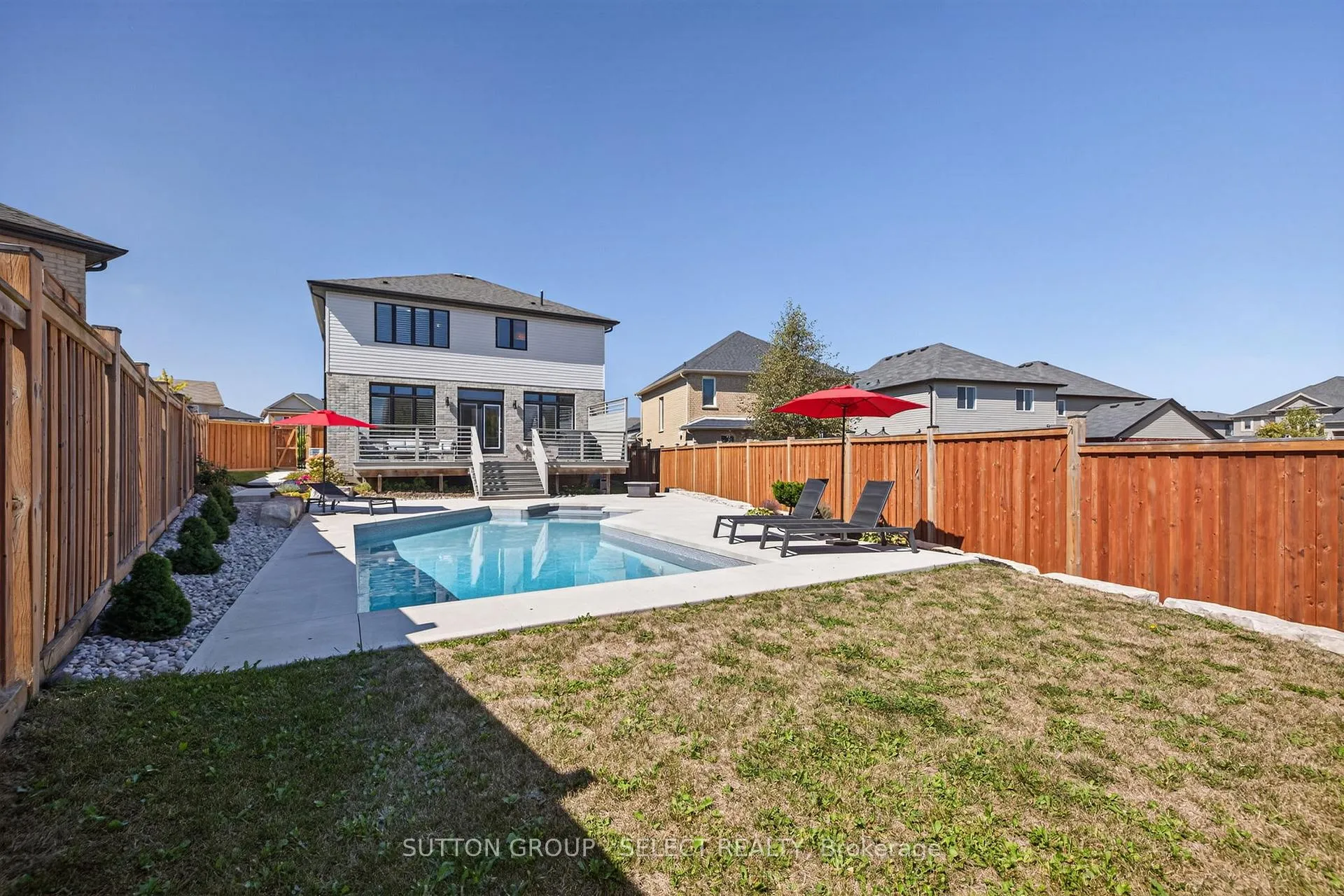 Photo 39 of 1879 Couldridge Way, London, North S — HOMEH
