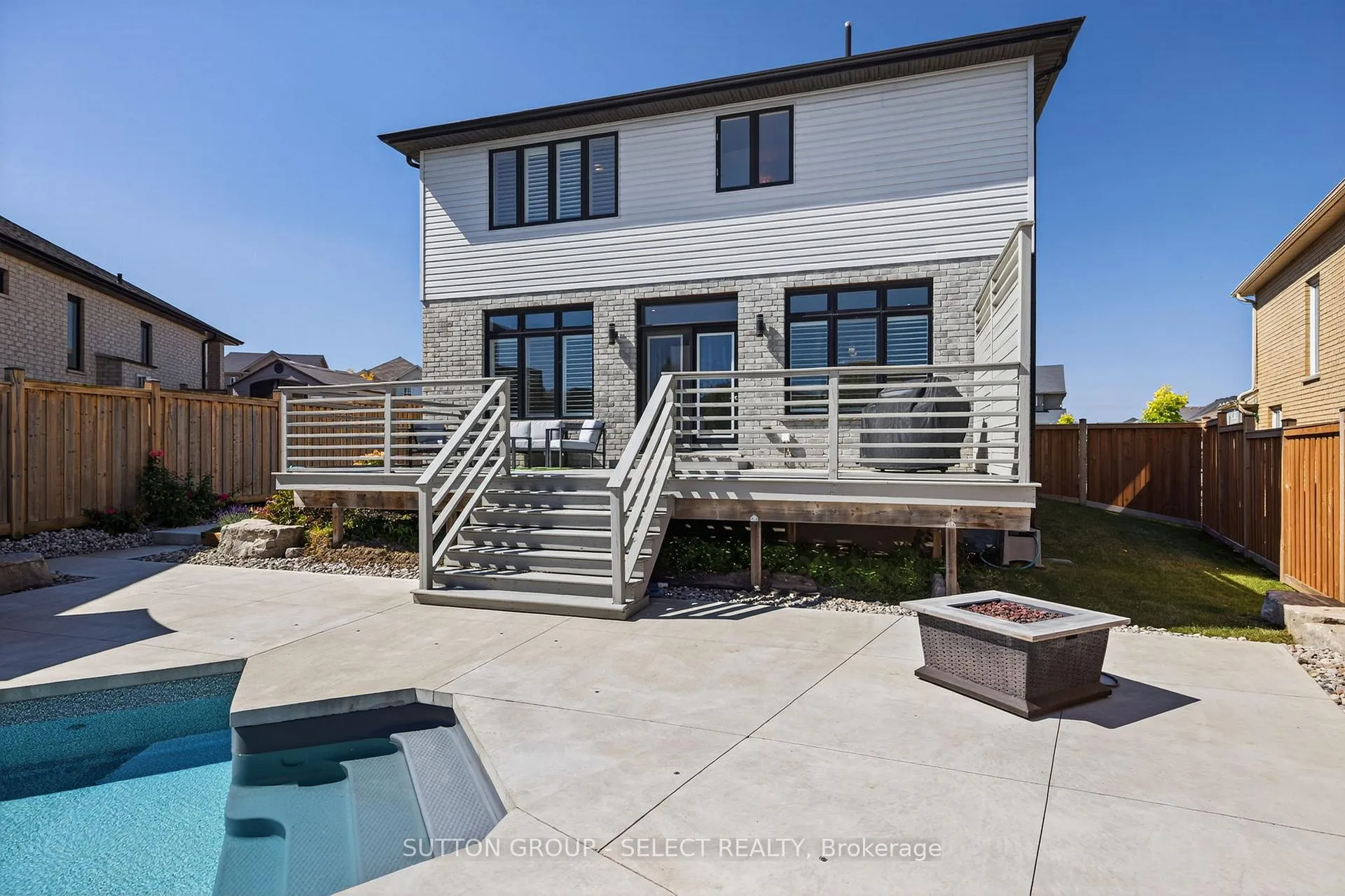 Photo 44 of 1879 Couldridge Way, London, North S — HOMEH