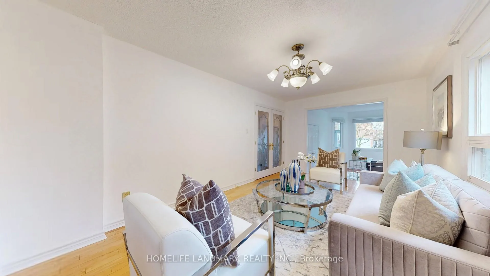 Photo 4 of 72 Springfield Drive, Markham, Milliken Mills East — HOMEH