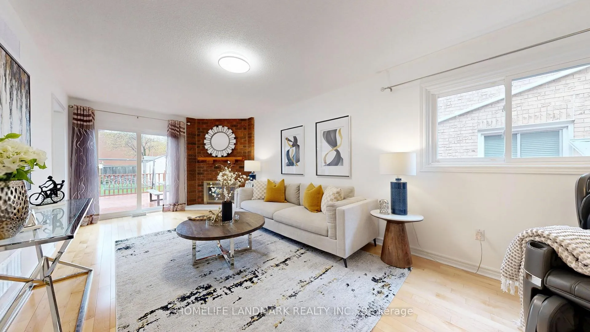 Photo 8 of 72 Springfield Drive, Markham, Milliken Mills East — HOMEH