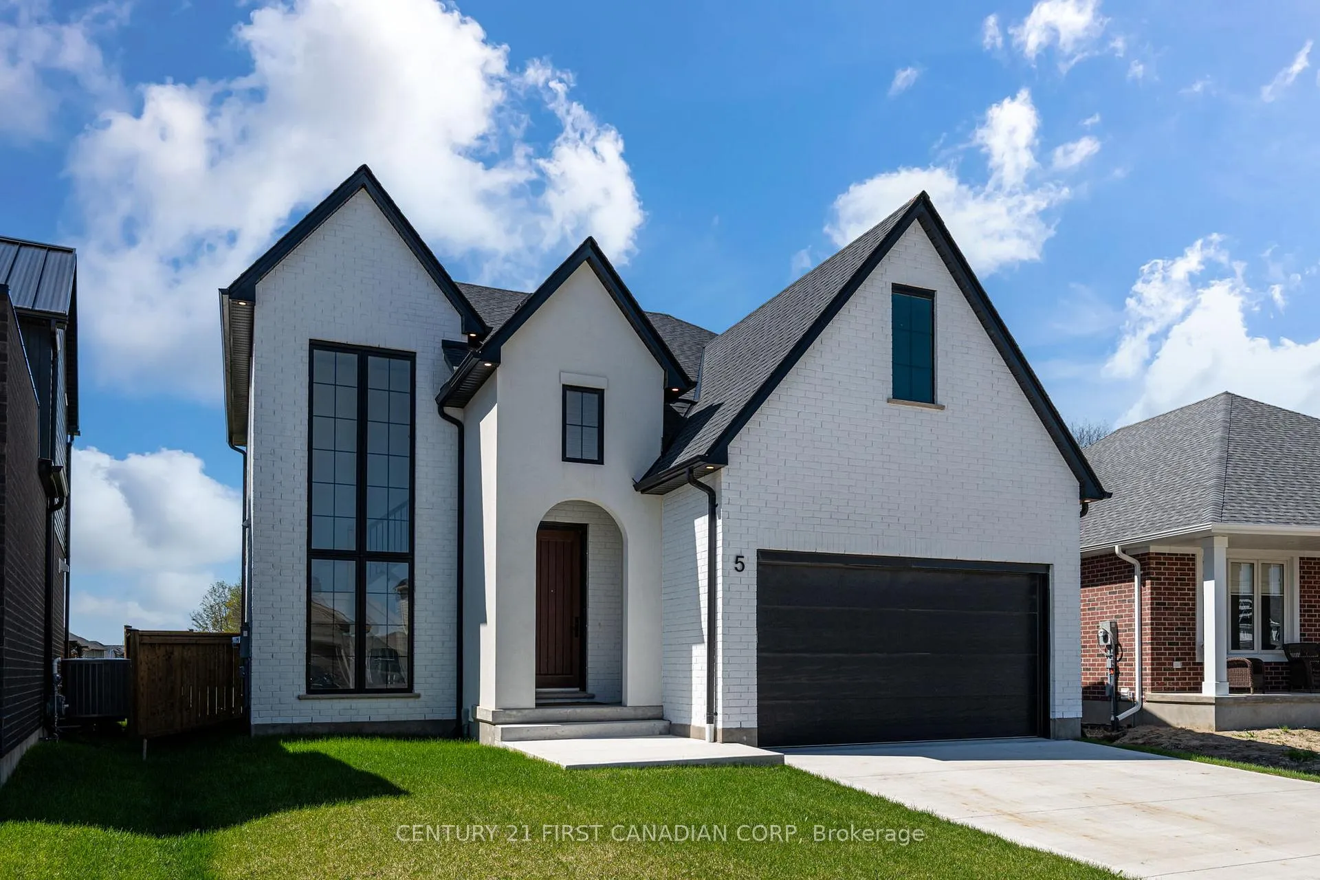 Front of 5 Hartland Circle