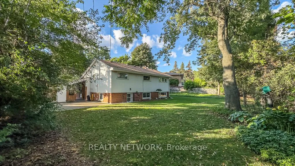 Photo 30 of 129 Oneida Boulevard, Hamilton, Ancaster — HOMEH