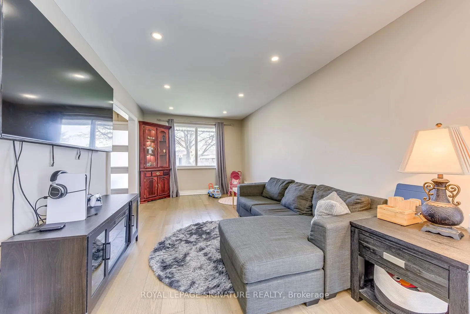 Photo 5 of 50 Ironwood Crescent, Hamilton, Templemead — HOMEH