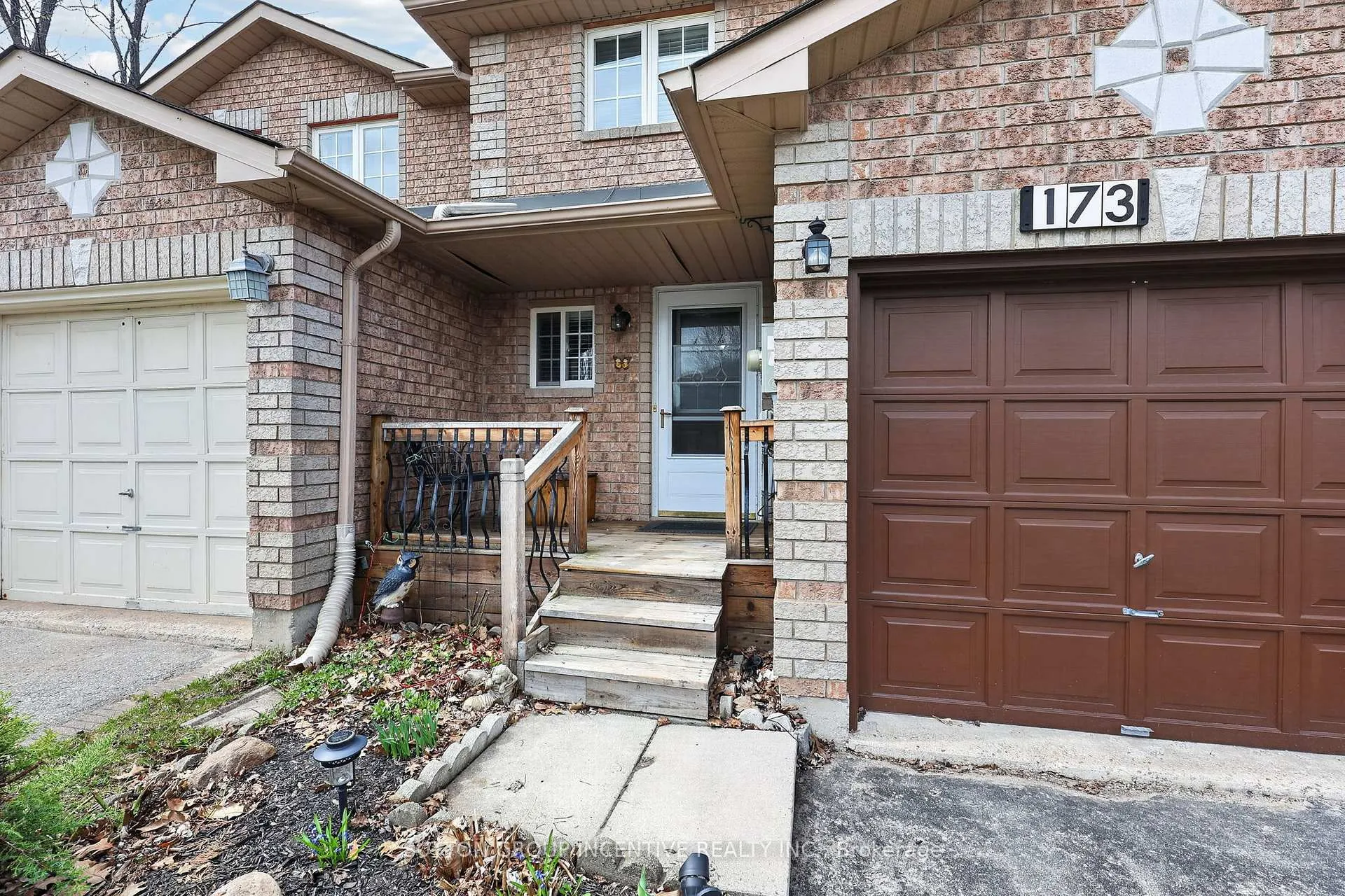 Photo 2 of 173 Nathan Crescent, Barrie, Painswick South — HOMEH