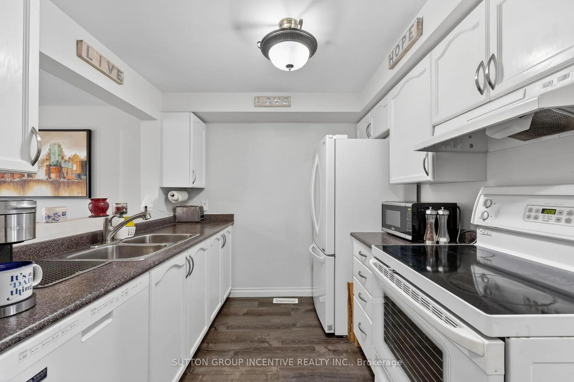 Photo 5 of 173 Nathan Crescent, Barrie, Painswick South — HOMEH
