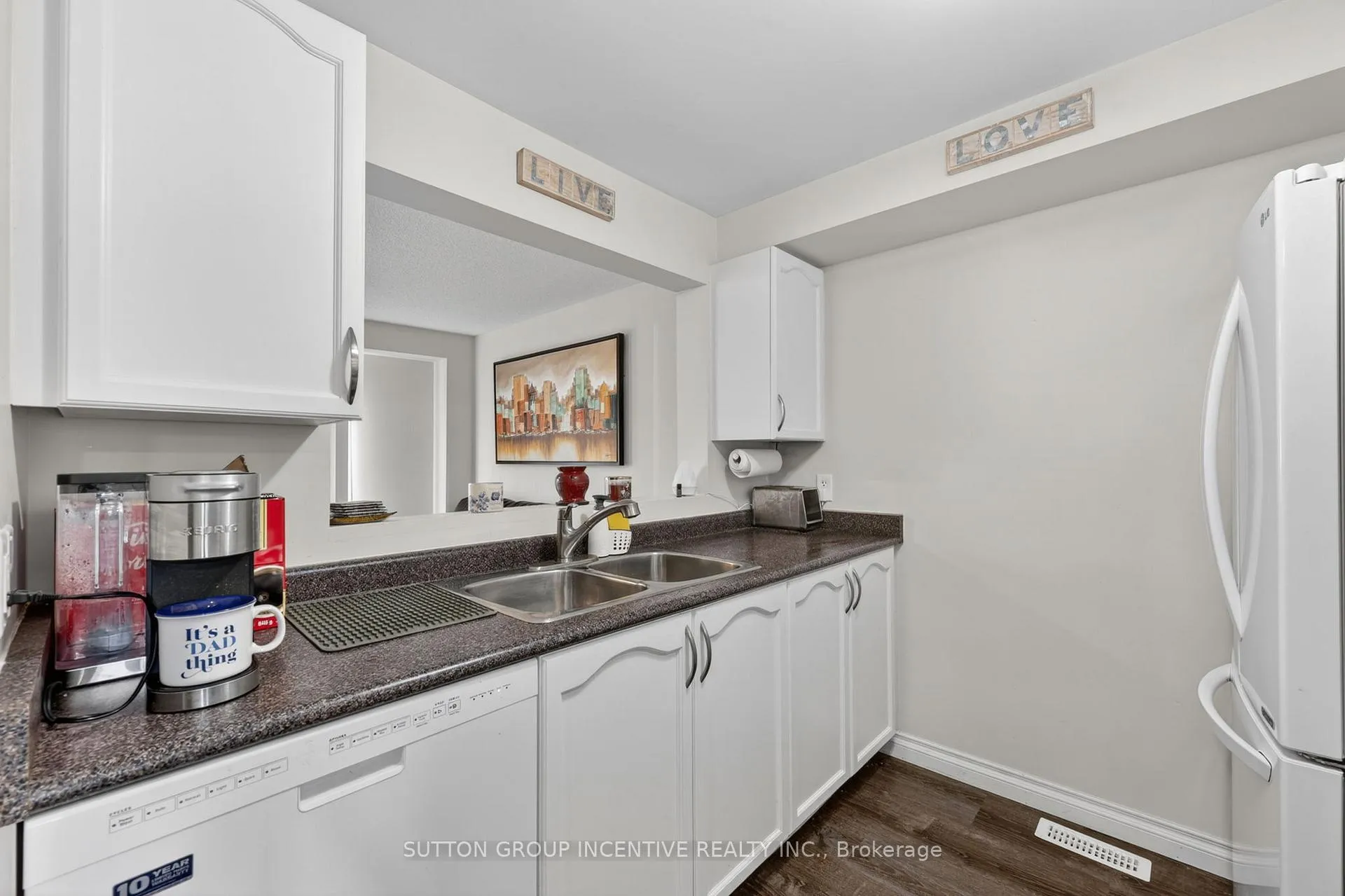 Photo 7 of 173 Nathan Crescent, Barrie, Painswick South — HOMEH