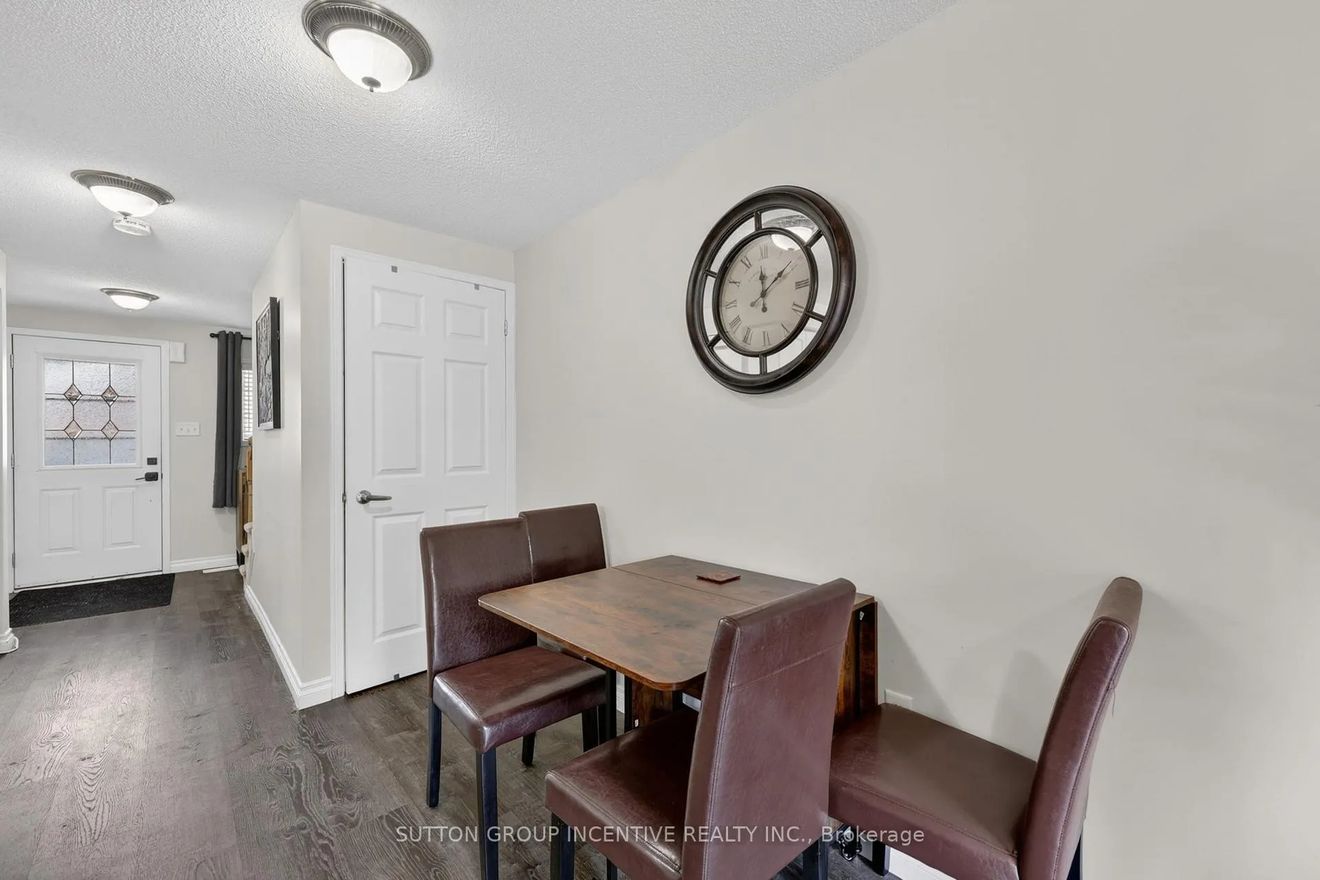 Photo 10 of 173 Nathan Crescent, Barrie, Painswick South — HOMEH