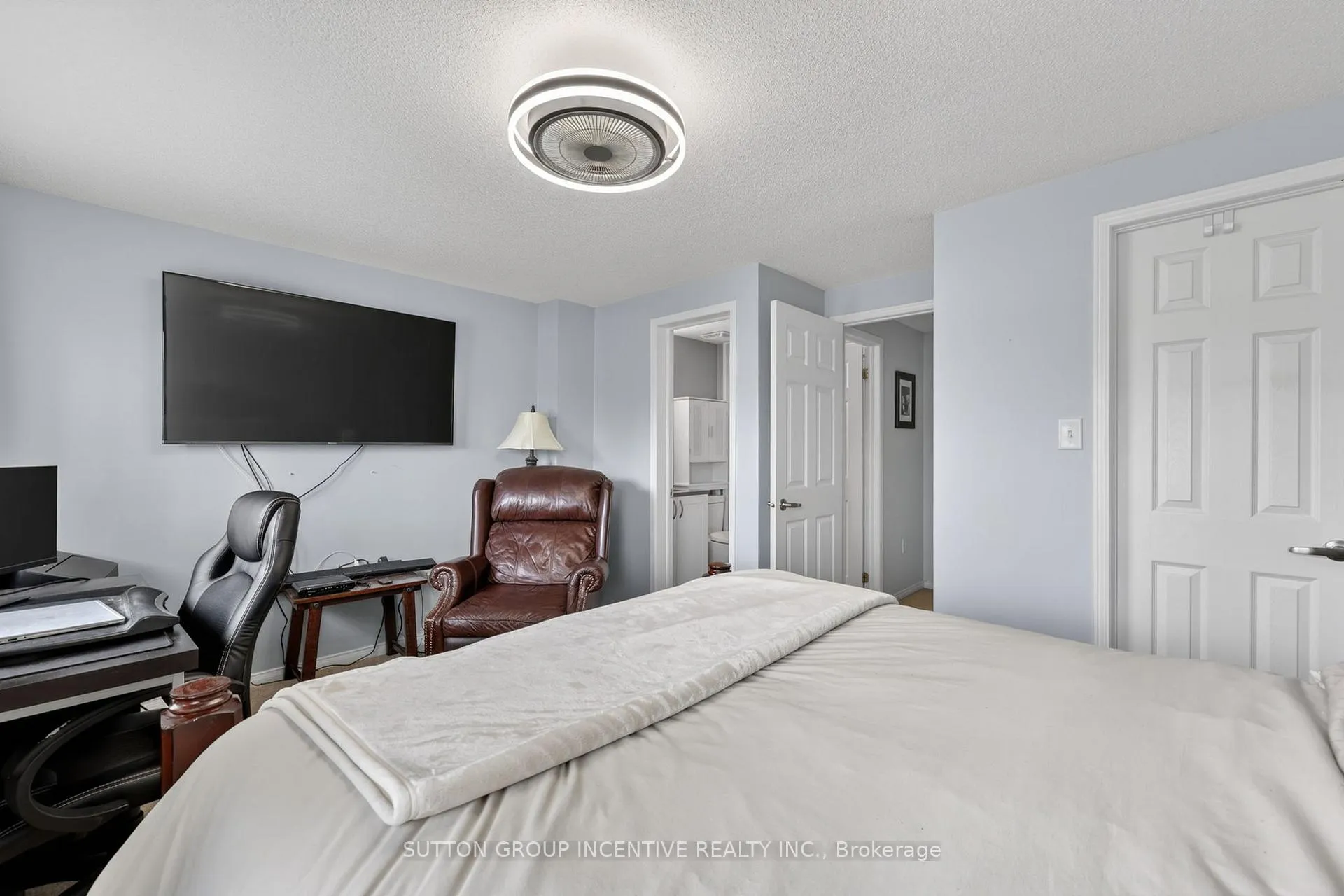 Photo 18 of 173 Nathan Crescent, Barrie, Painswick South — HOMEH