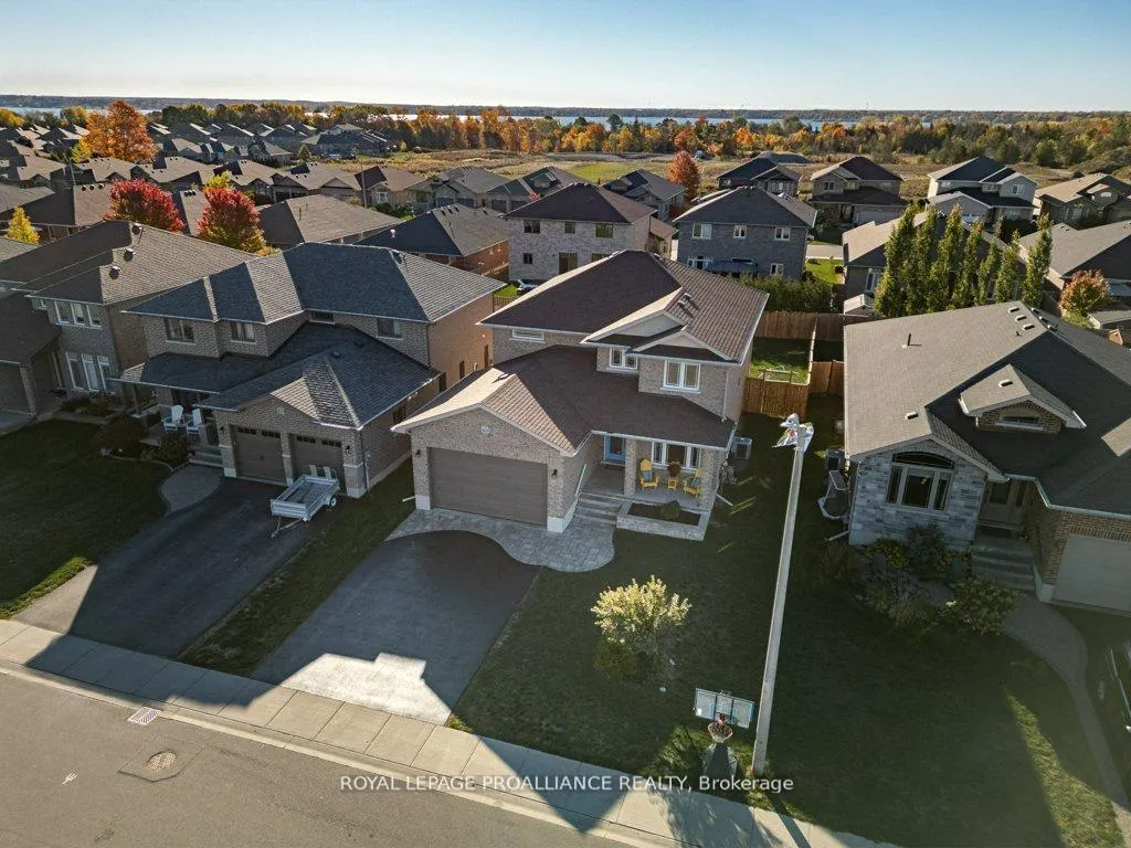 Photo 3 of 60 Crews Crescent, Quinte West, Murray Ward — HOMEH
