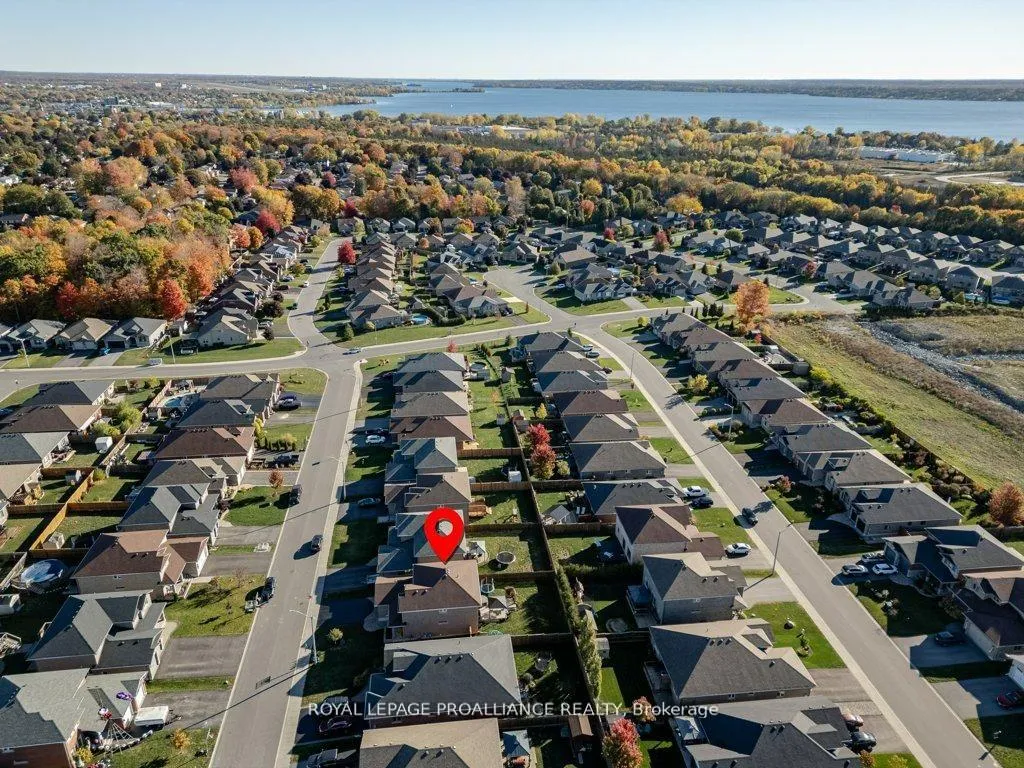 Photo 4 of 60 Crews Crescent, Quinte West, Murray Ward — HOMEH