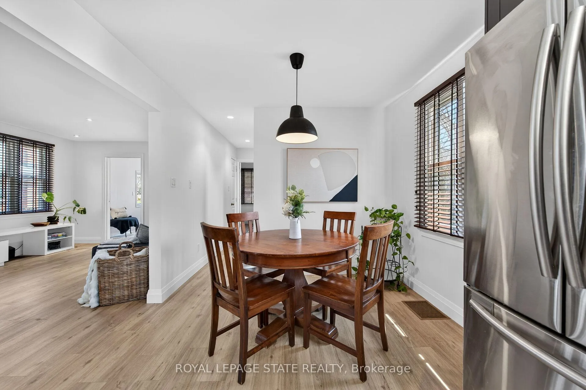 Photo 15 of 844 Upper Wellington Street, Hamilton, Balfour — HOMEH