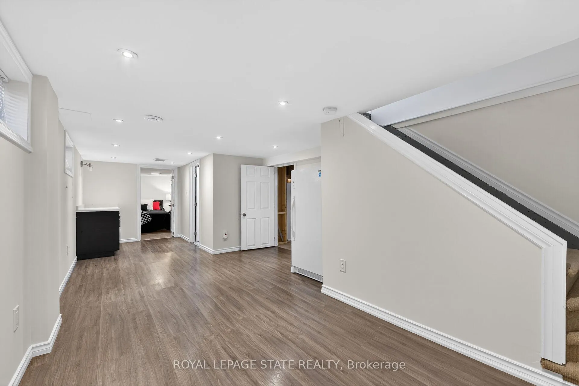 Photo 35 of 844 Upper Wellington Street, Hamilton, Balfour — HOMEH