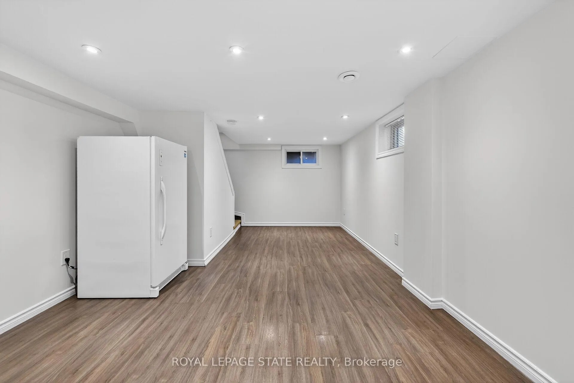 Photo 36 of 844 Upper Wellington Street, Hamilton, Balfour — HOMEH