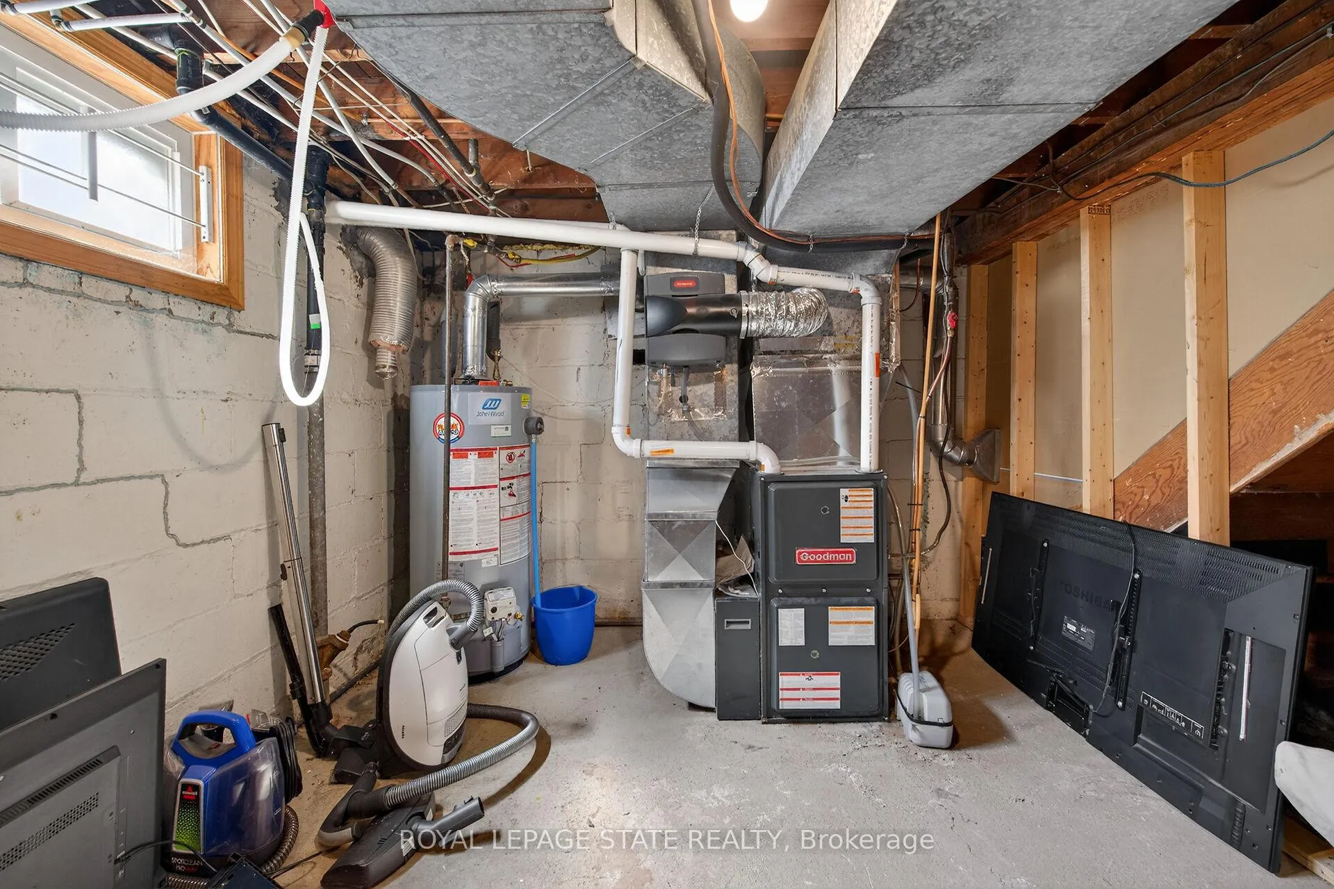 Photo 42 of 844 Upper Wellington Street, Hamilton, Balfour — HOMEH