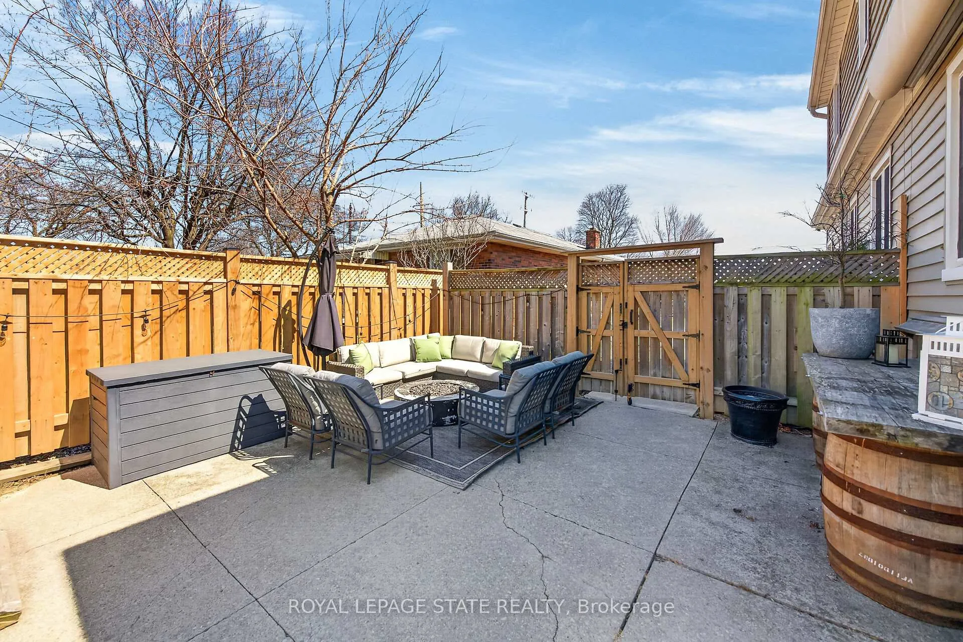 Photo 43 of 844 Upper Wellington Street, Hamilton, Balfour — HOMEH