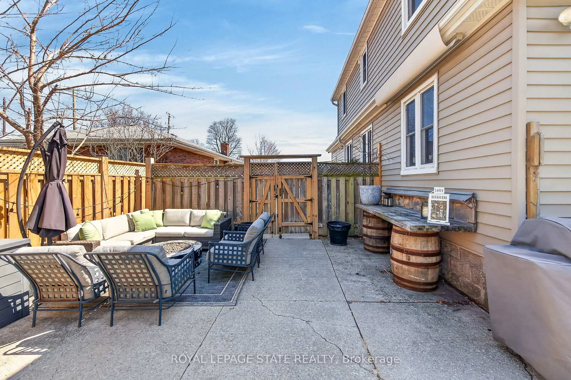 Photo 44 of 844 Upper Wellington Street, Hamilton, Balfour — HOMEH
