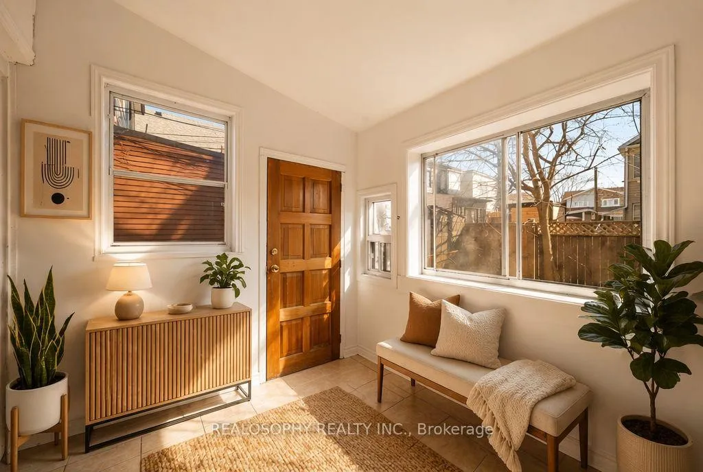 Photo 7 of 865 Pape Avenue, Toronto, Danforth Village-East York — HOMEH