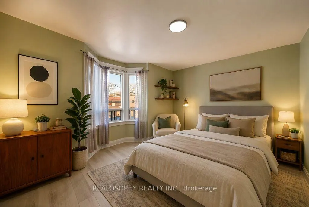 Photo 13 of 865 Pape Avenue, Toronto, Danforth Village-East York — HOMEH